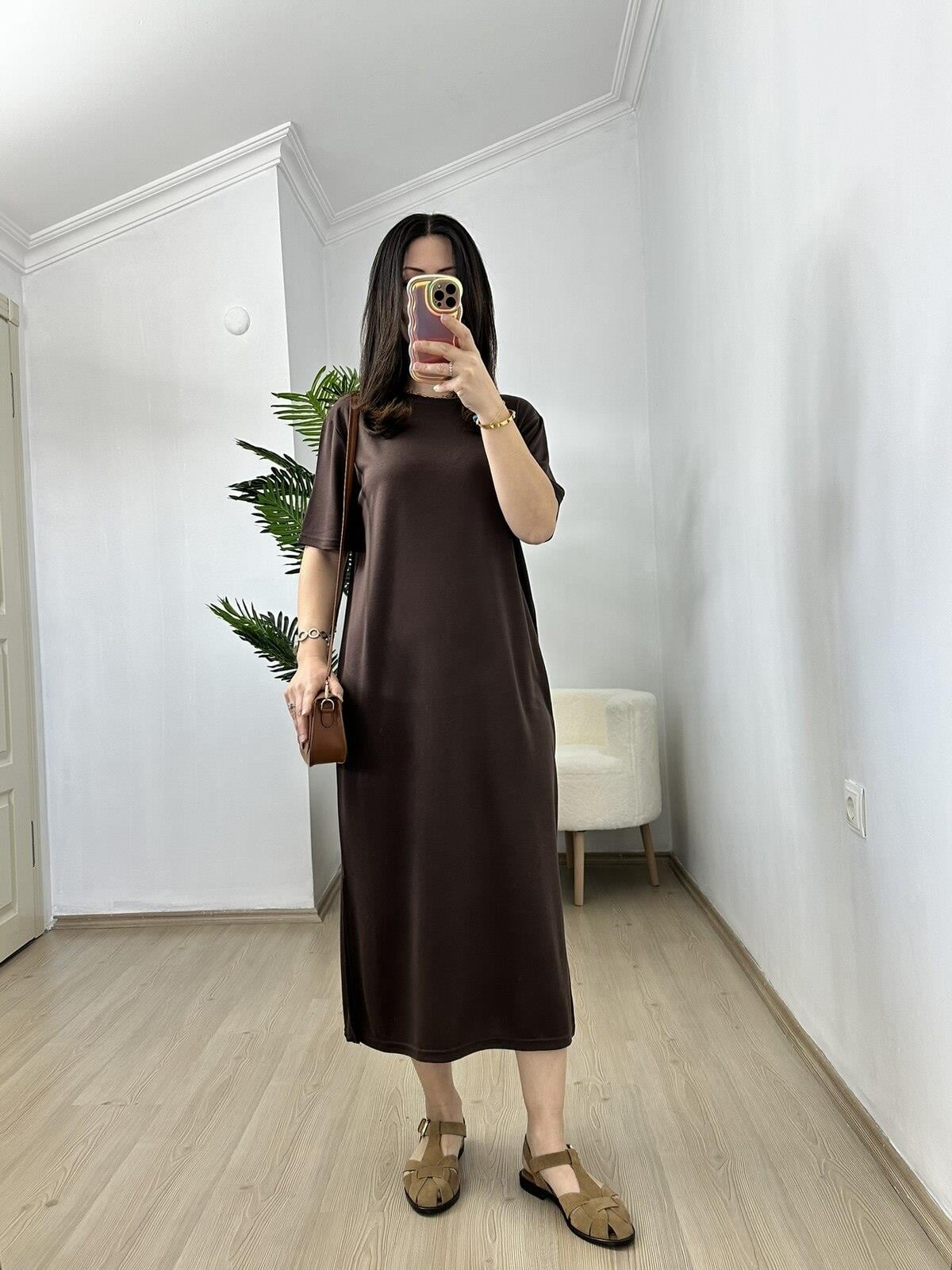 Ayza Acı Kahve Modal Kumaş Yandan Yırtmaçlı Basic Elbise