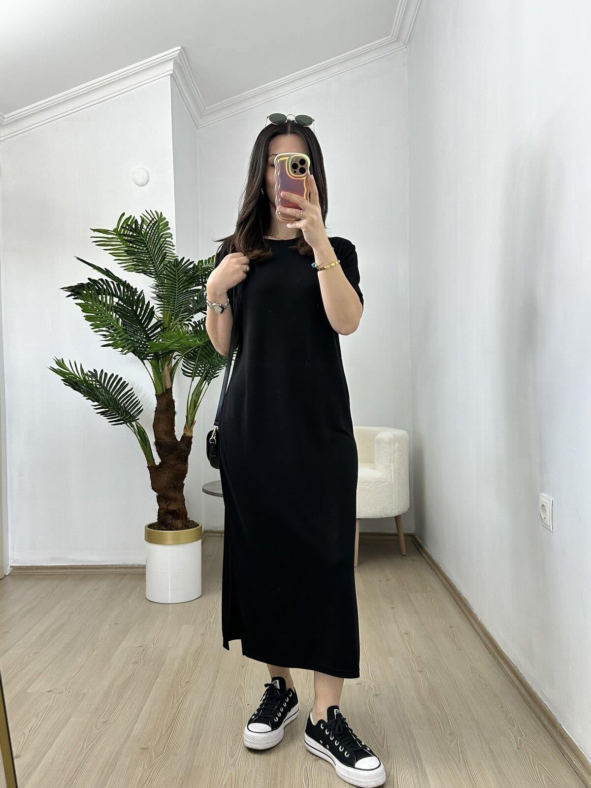 Ayza Siyah Modal Kumaş Yandan Yırtmaçlı Basic Elbise