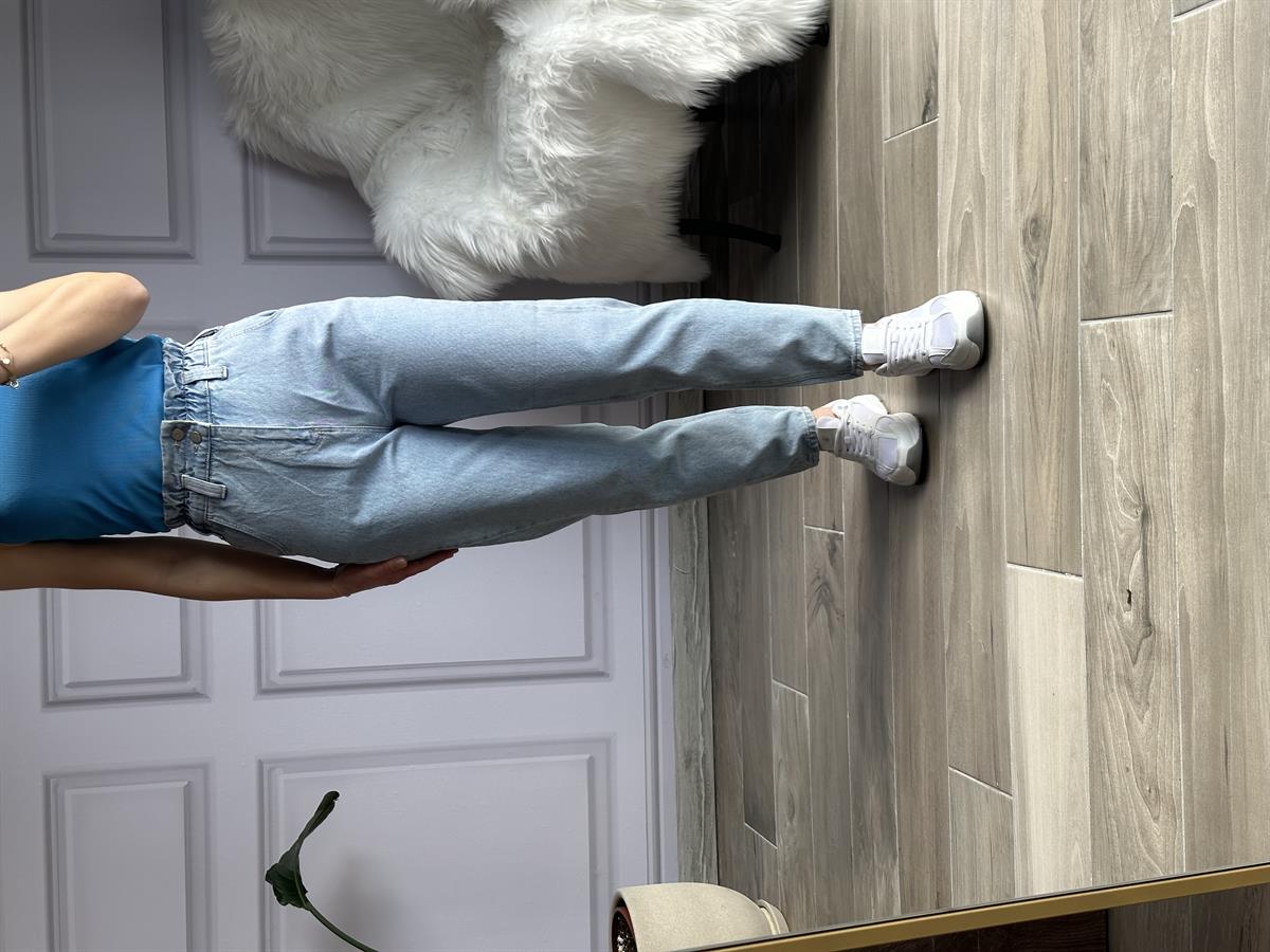 Bel Detaylı Mom Jean