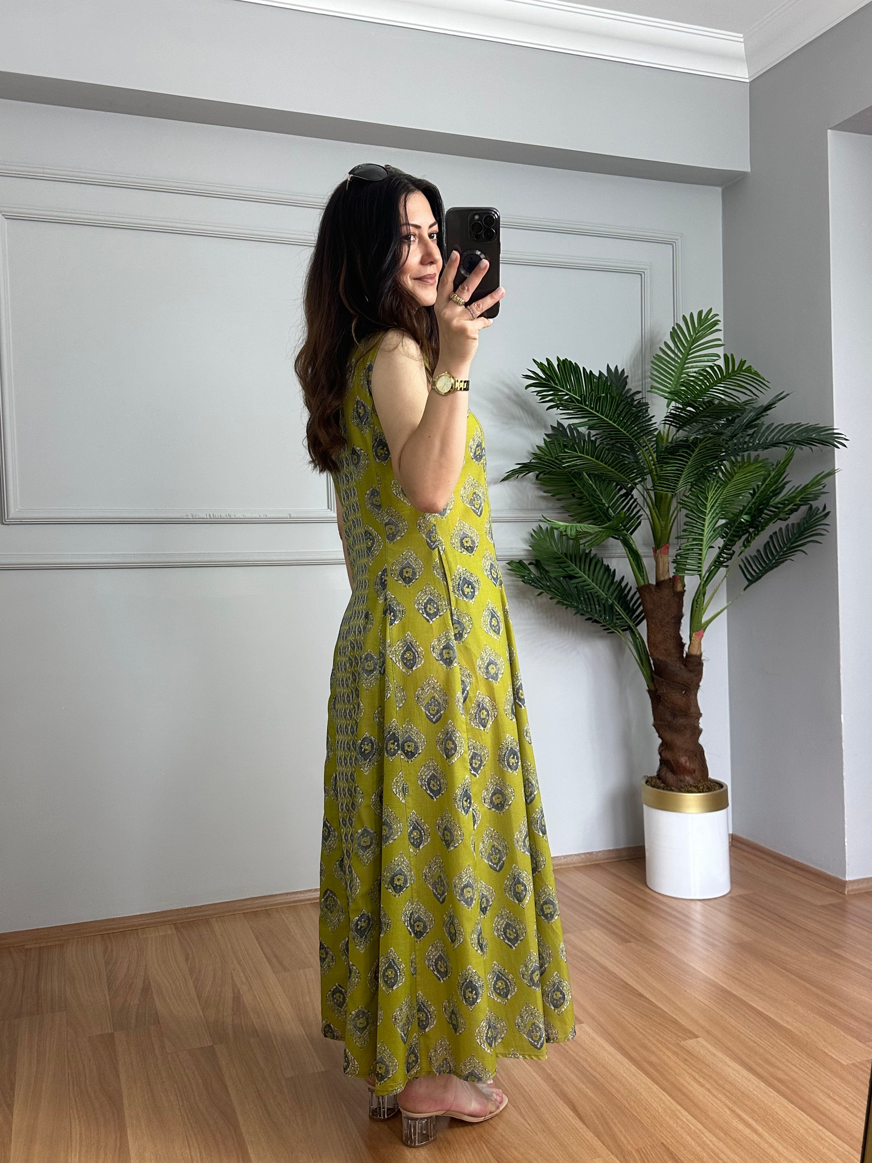 Ezgi Yağ Yeşili Etnik Desen Askılı Elbise