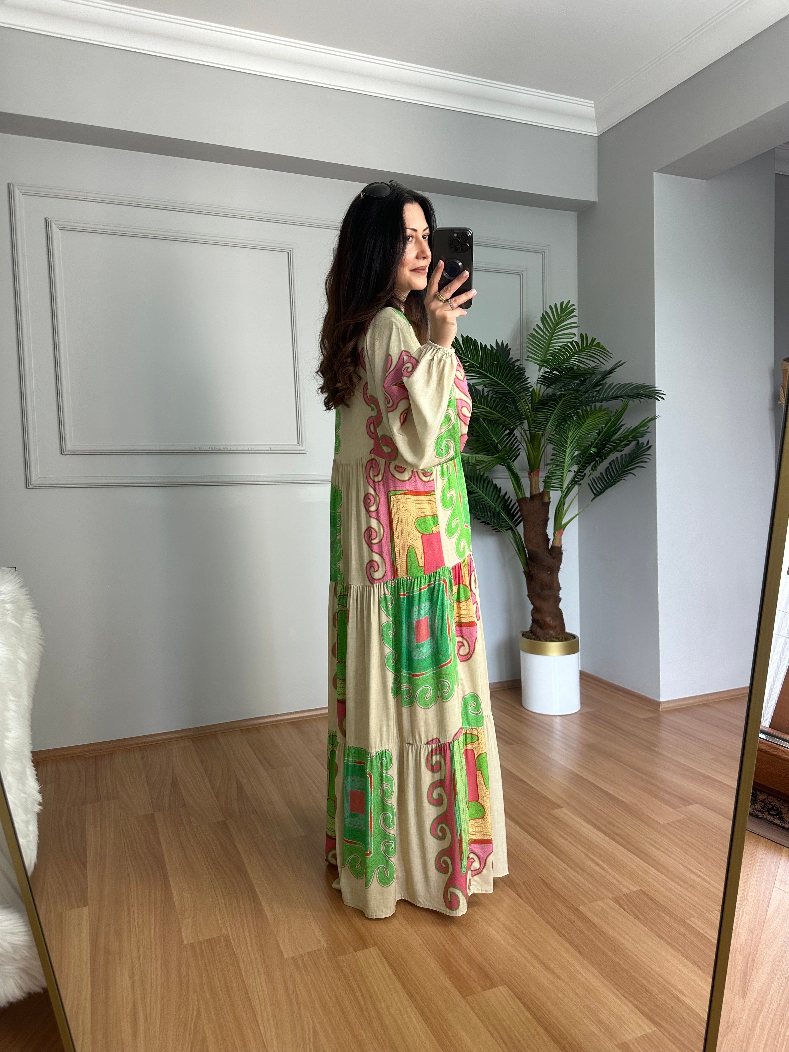 Flora Krem Yeşil Viskon Maxi Boy Elbise