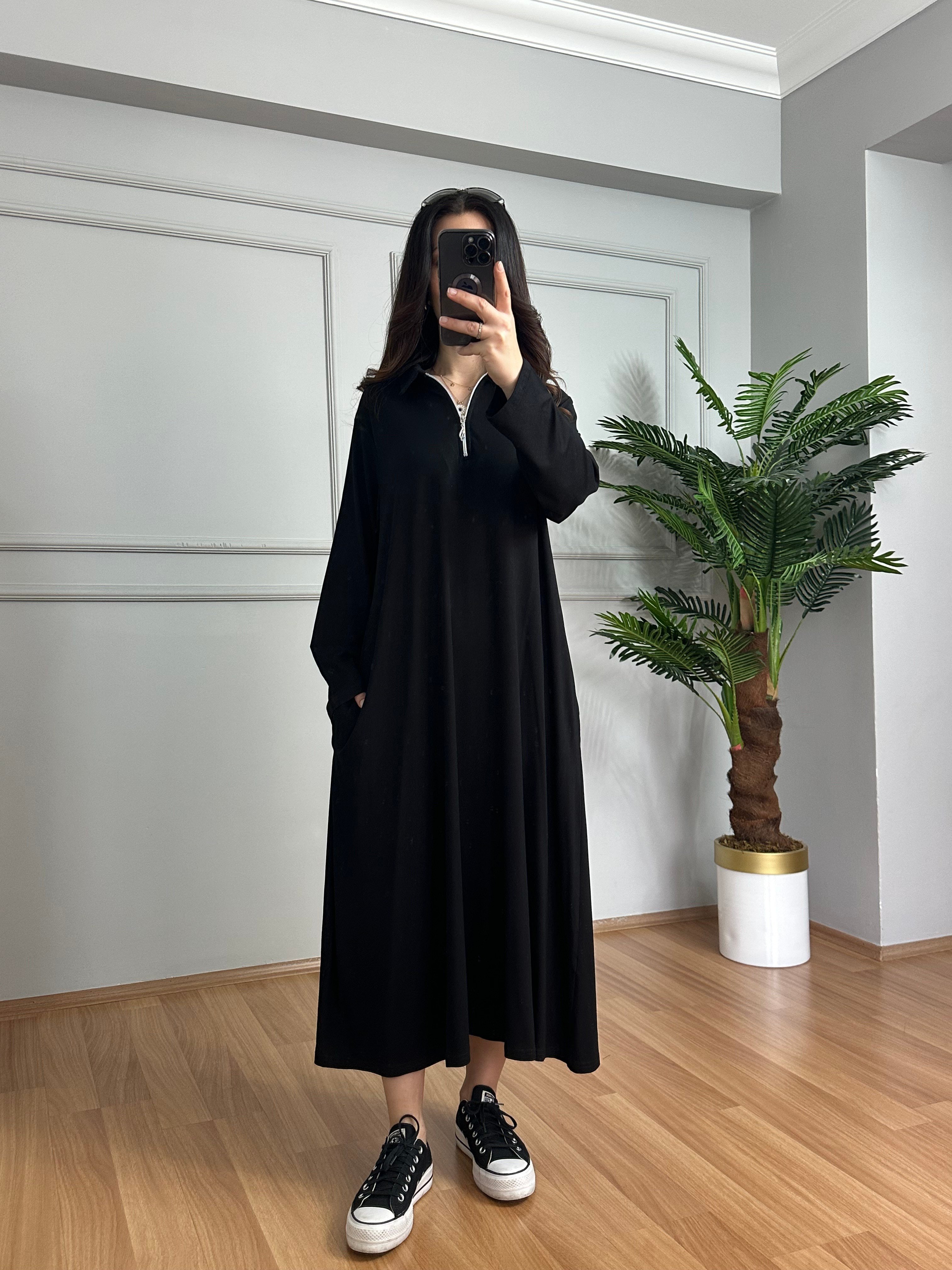 Karina Siyah Fermuarlı Cepli Basic Elbise