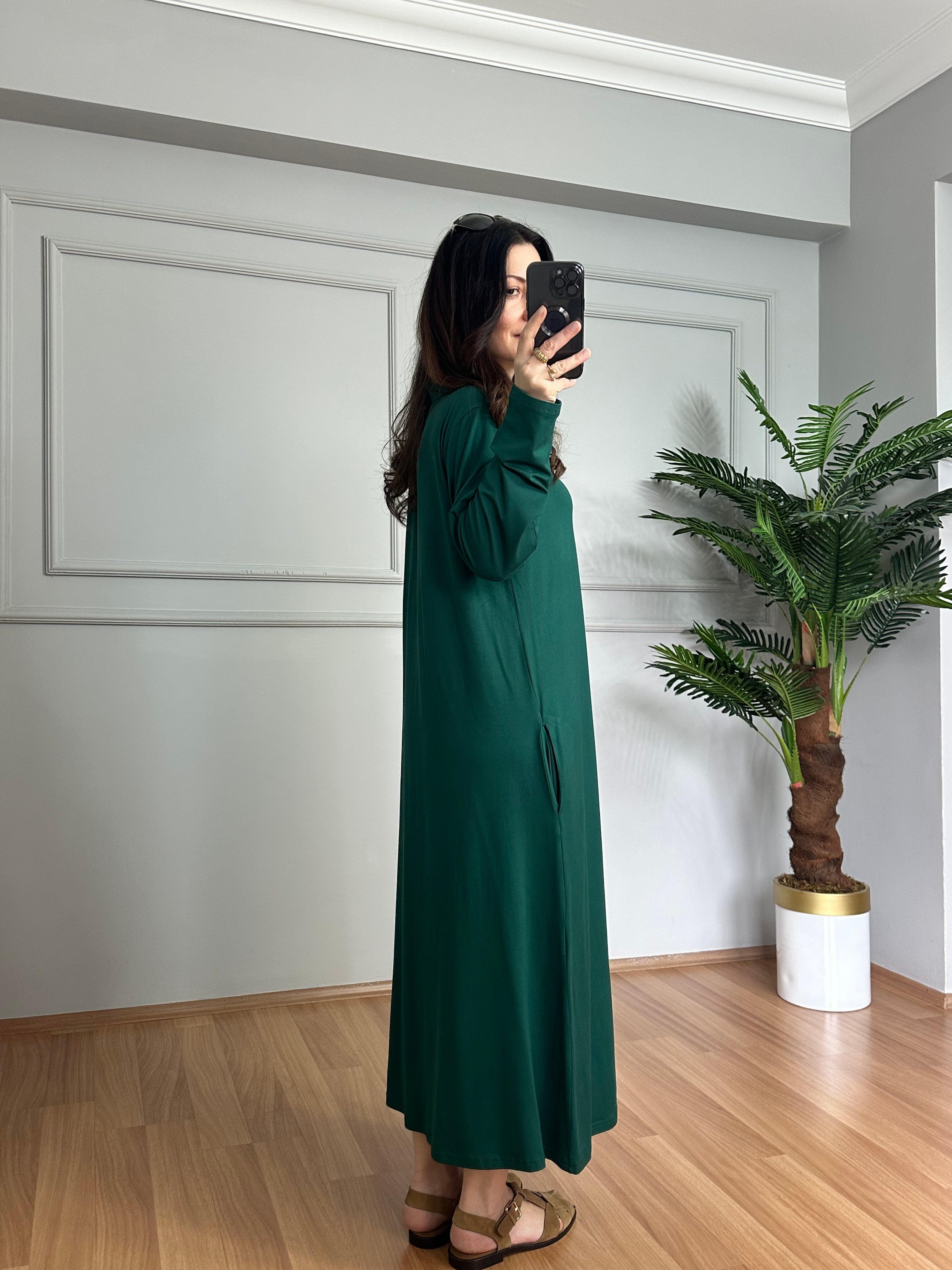 Karina Zümrüt Yeşili Fermuarlı Cepli Basic Elbise