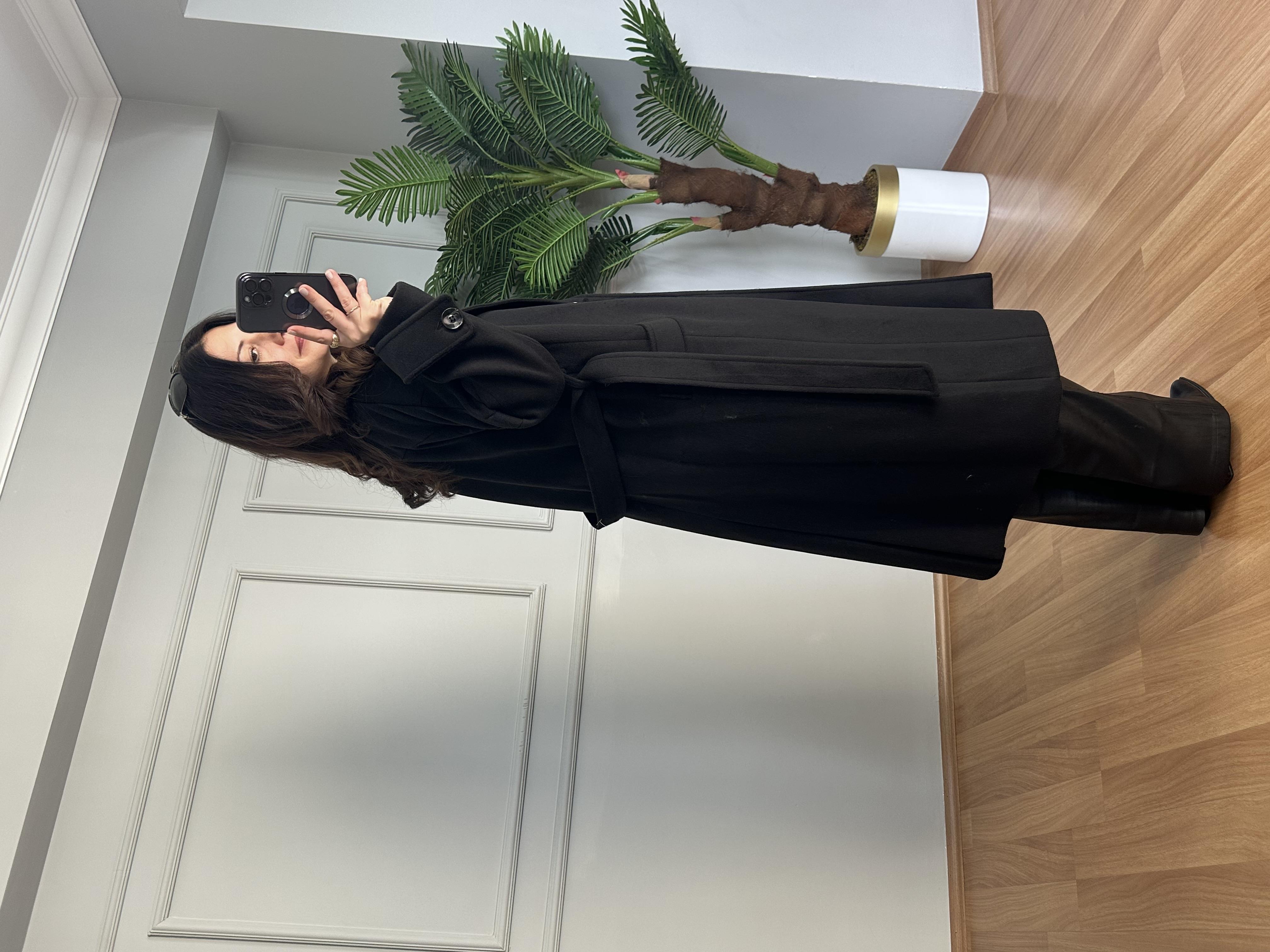 Karla Siyah Manşetli Premium Kalite Kaşe Kaban