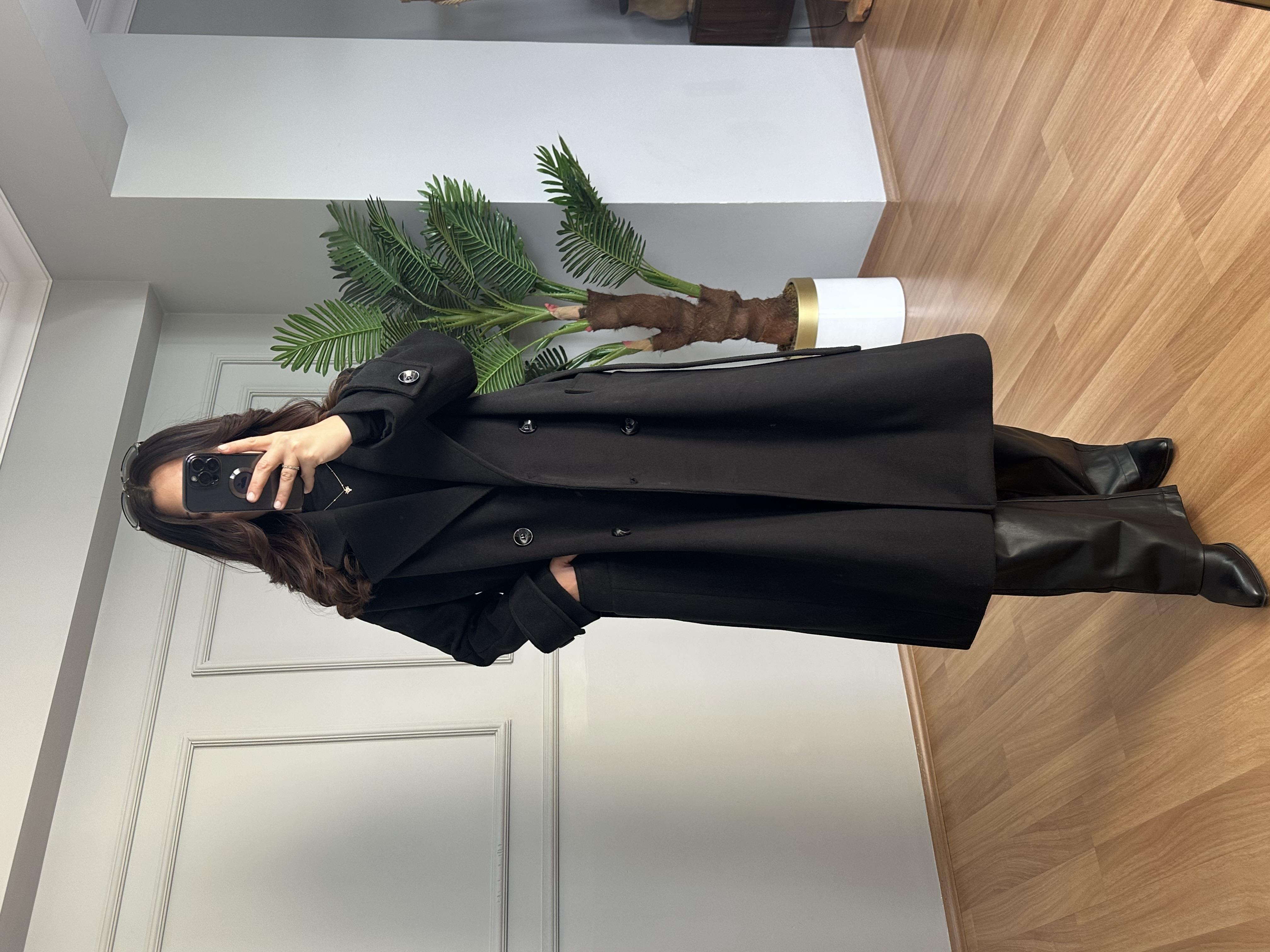 Karla Siyah Manşetli Premium Kalite Kaşe Kaban