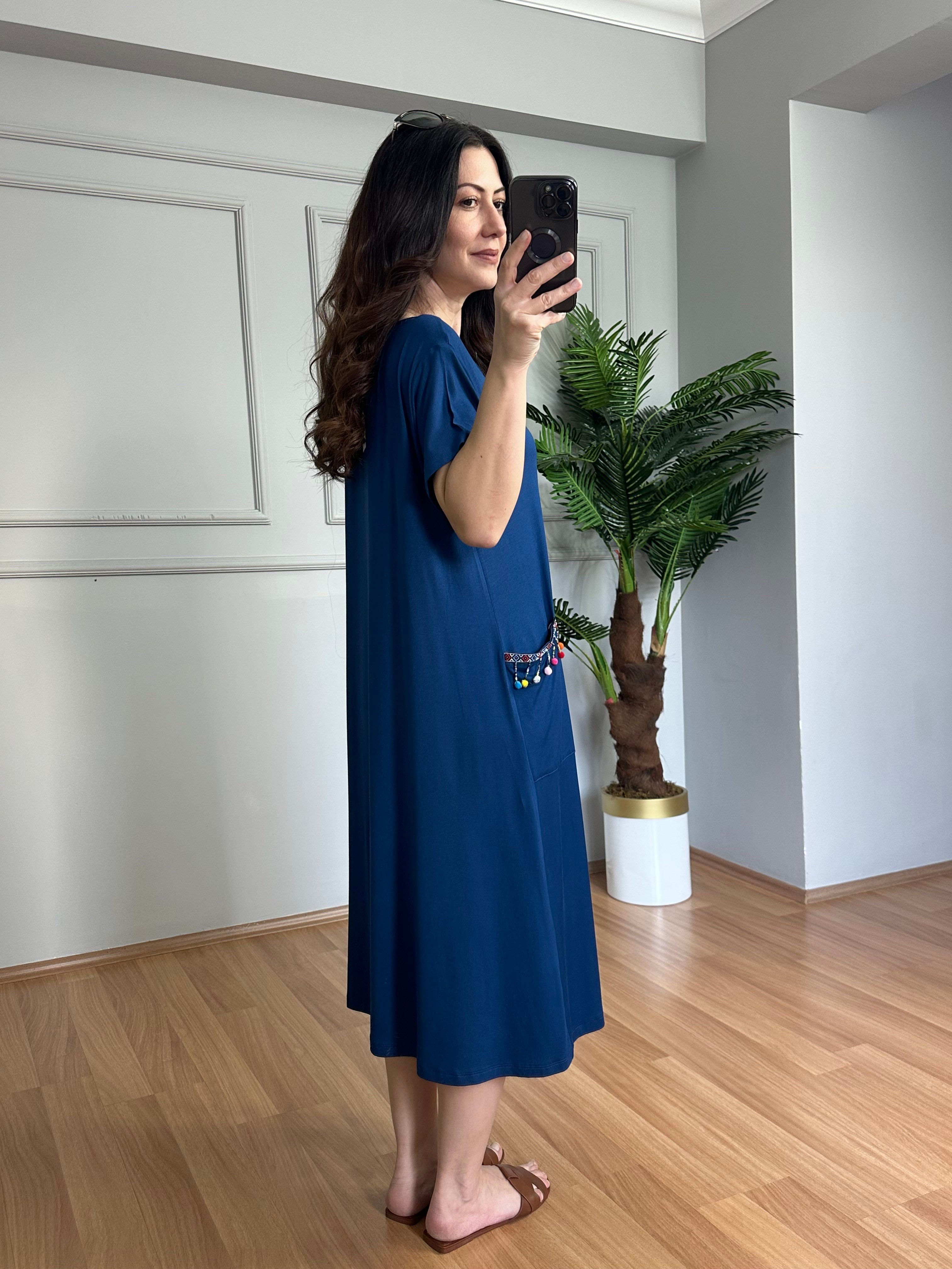 Lara Lacivert  Ponpon Cepli Likralı Elbise