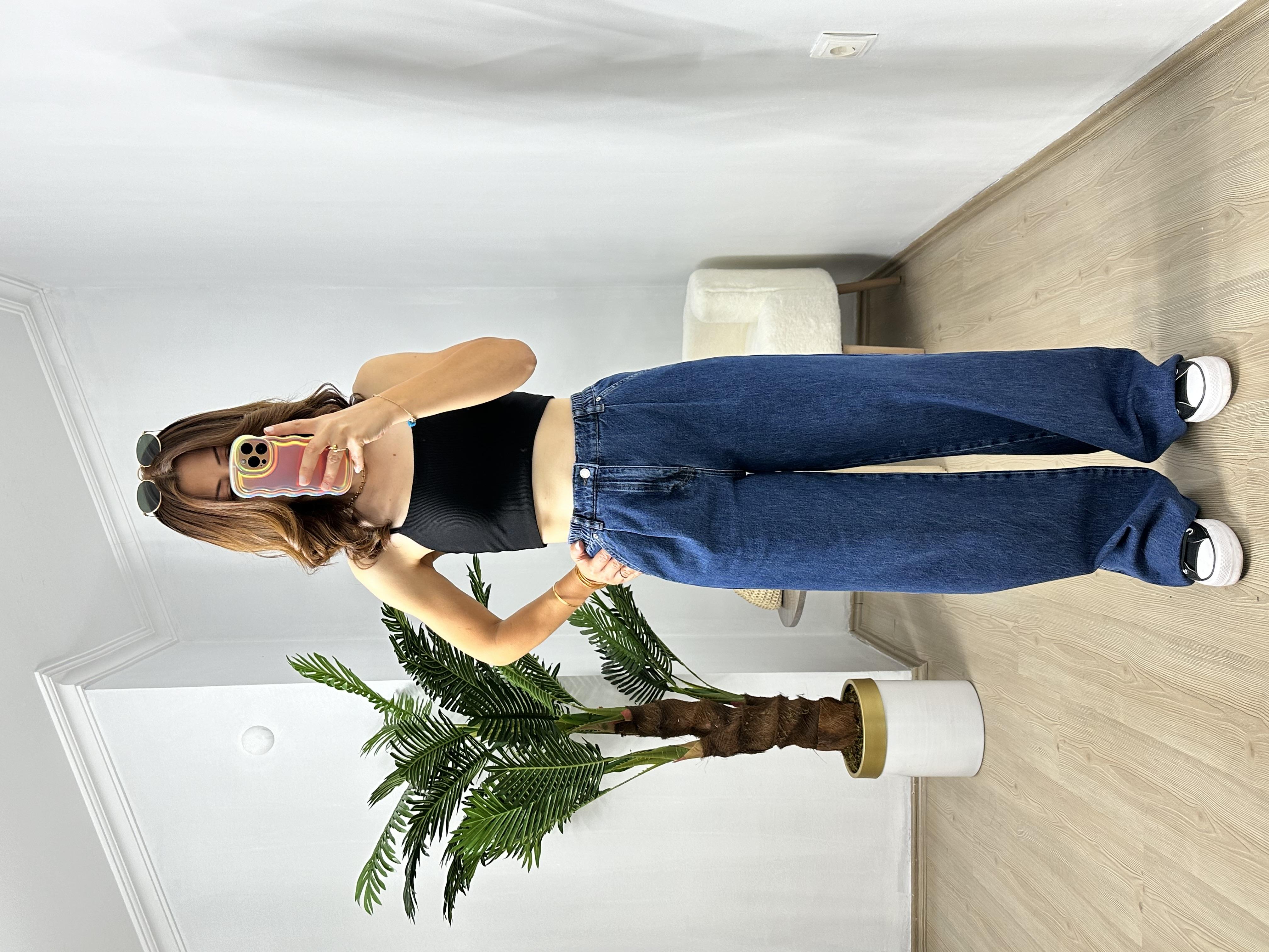 Orjinal Marka Beli Lastik Detaylı Geniş Paça Jean