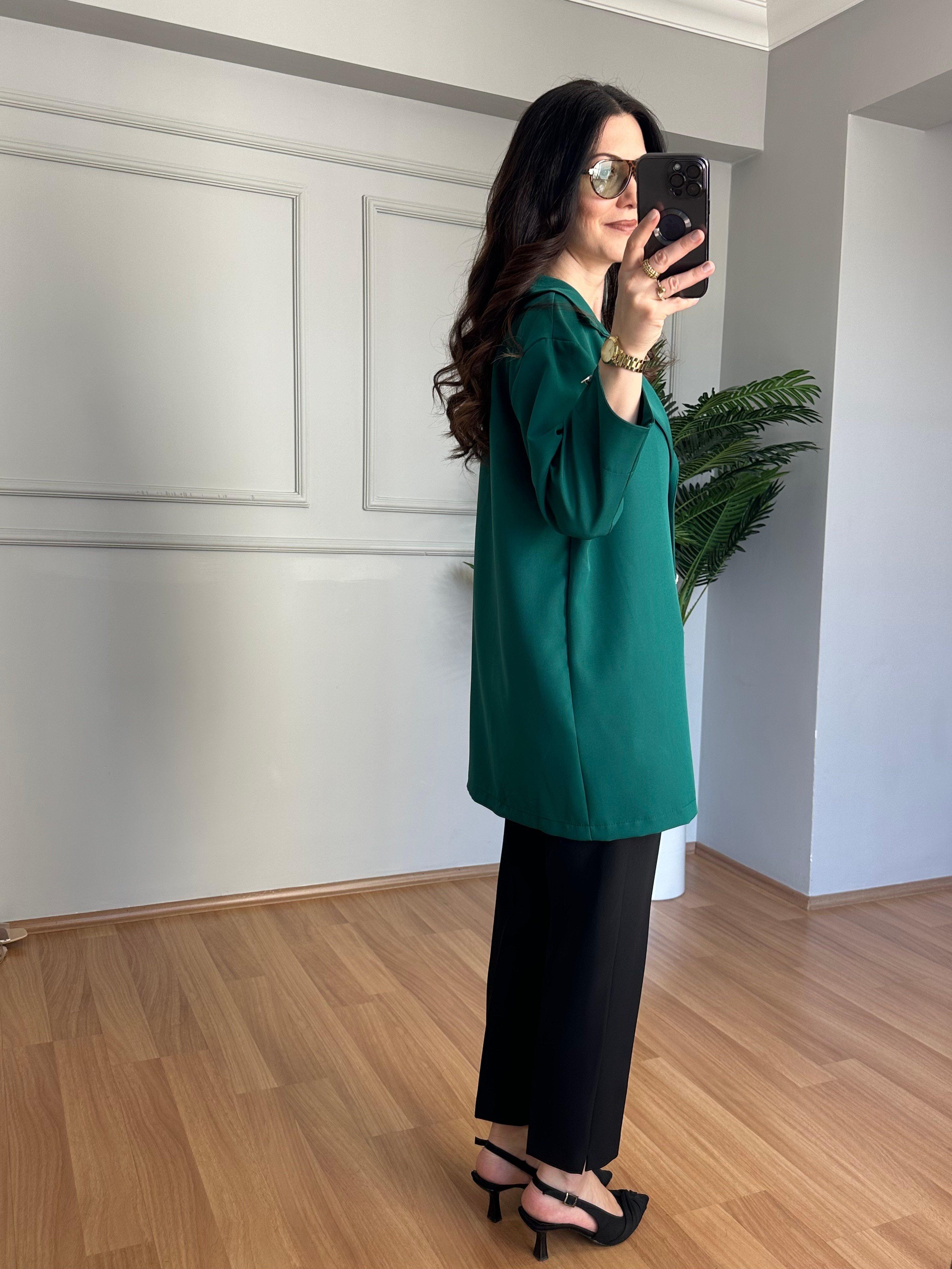 Rozita Zümrüt Yeşili İthal Krep Kumaş Düğmeli Ceket