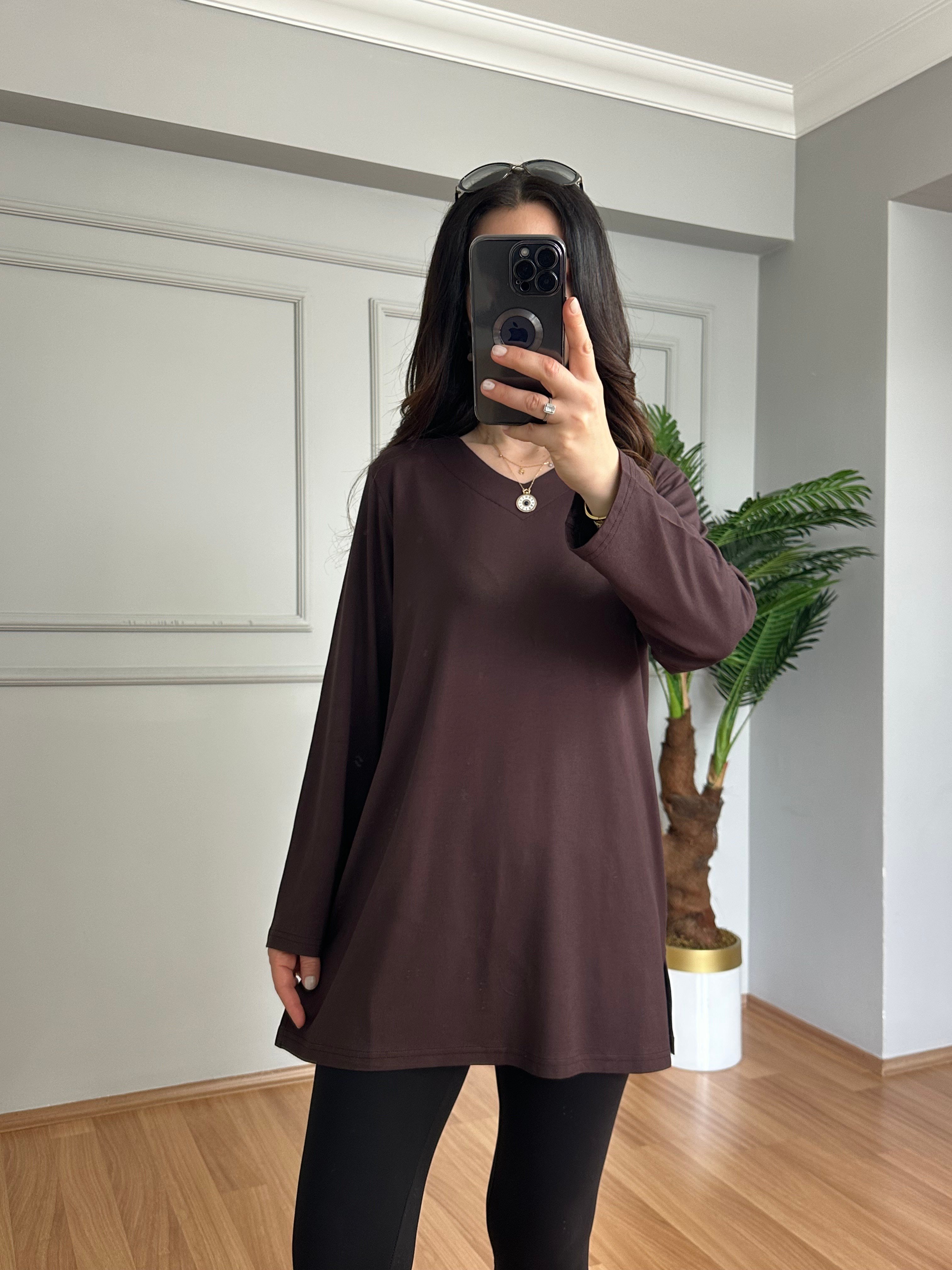 Sera Kahve Likralı V Yaka Basic Bluz