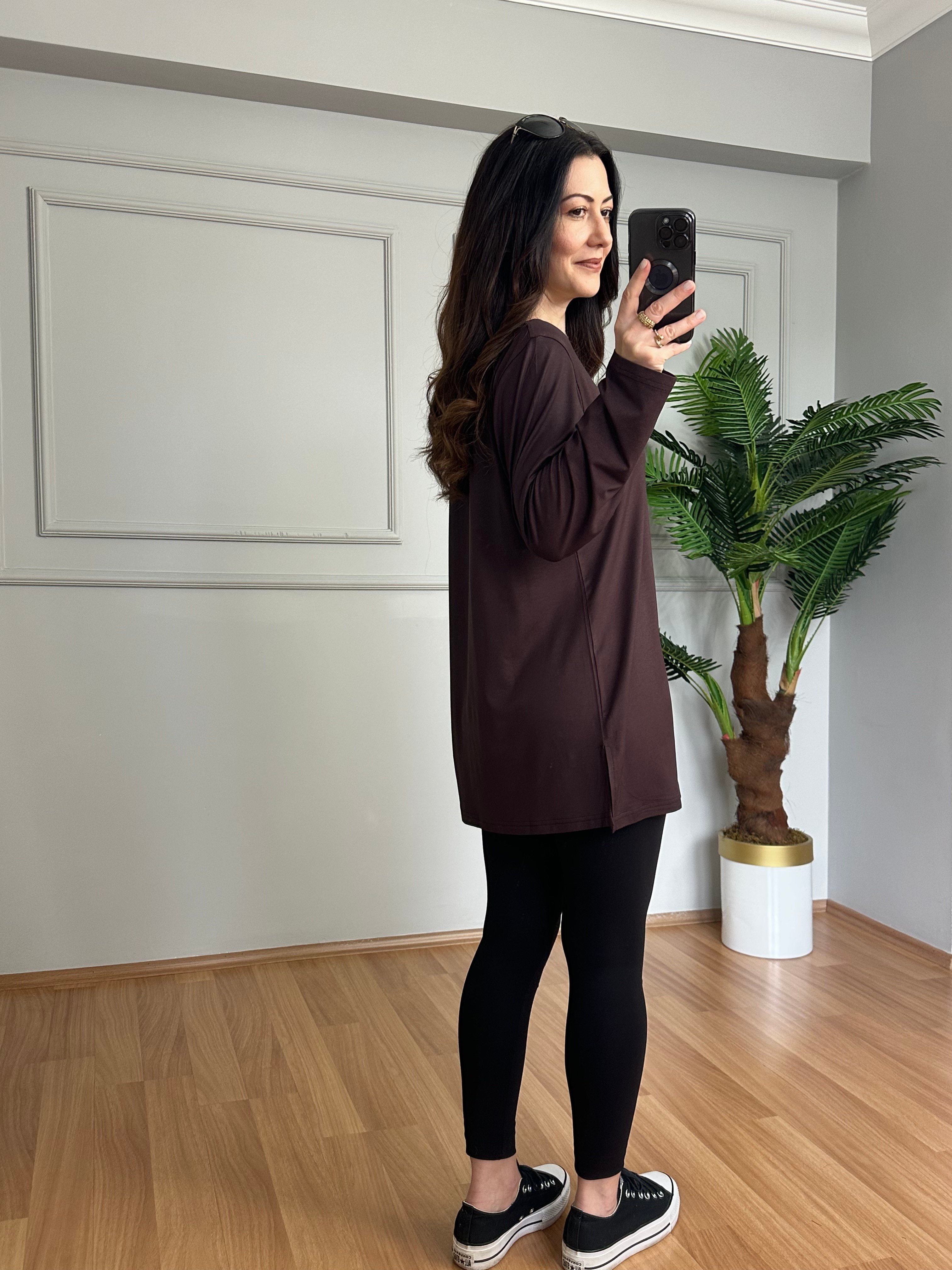 Sera Kahve Likralı V Yaka Basic Bluz