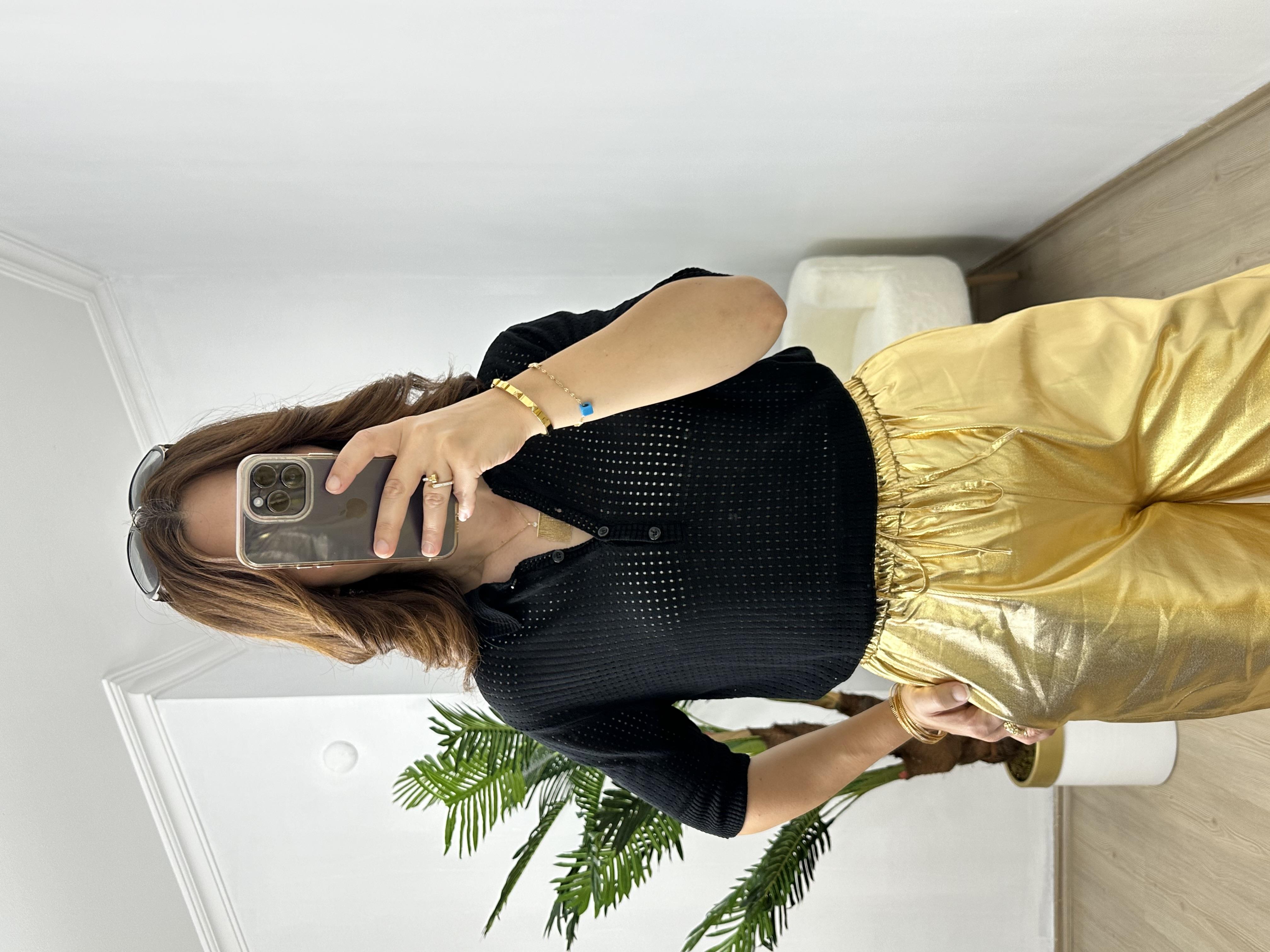 Siyah Delikli Polo Yaka Triko