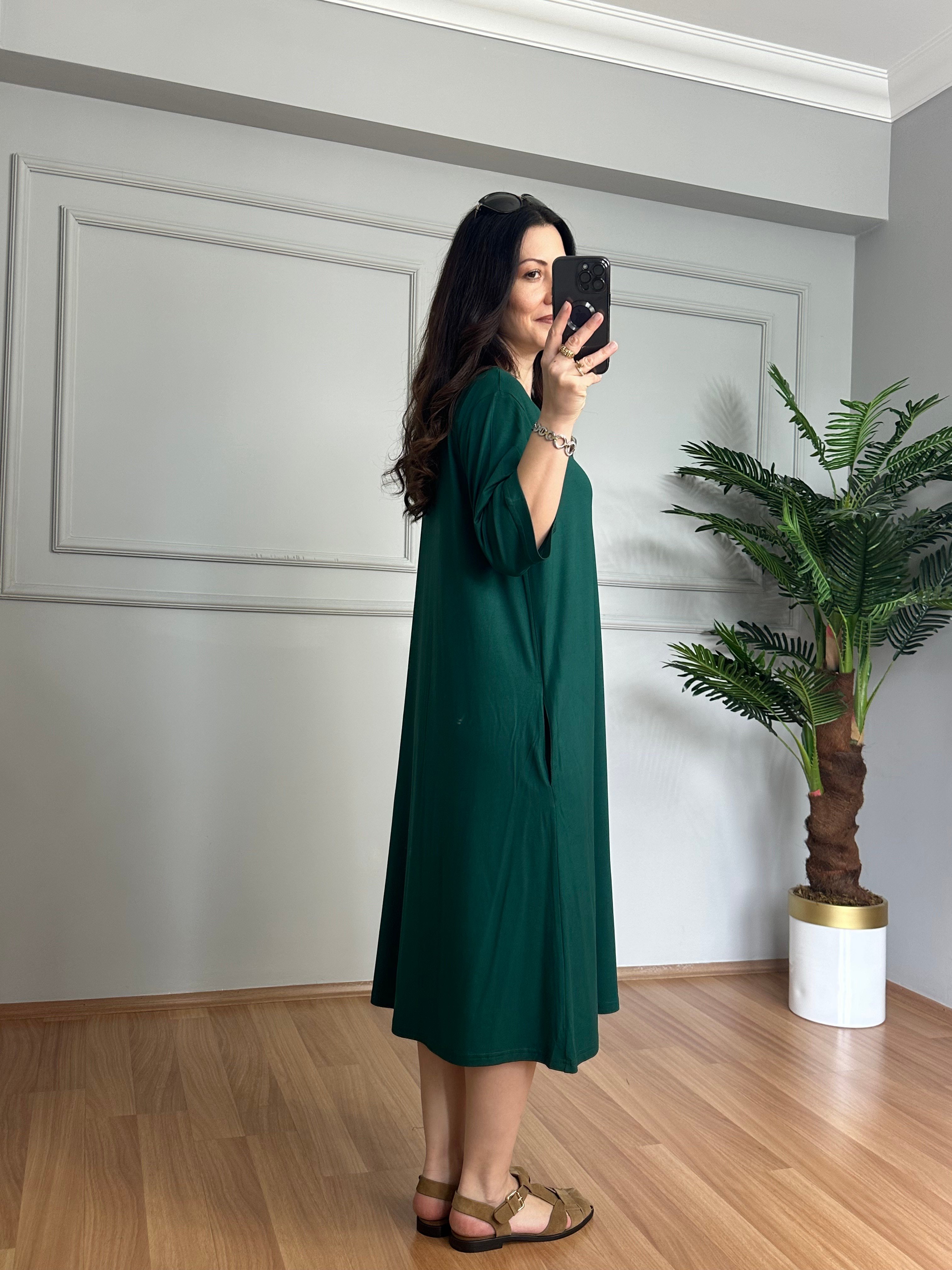 Sude Zümrüt Yeşili Yaka Detaylı Basic Elbise