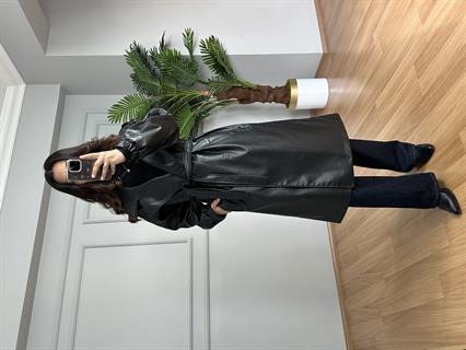 Alven Siyah Lamineli Astarlı Deri Ceket