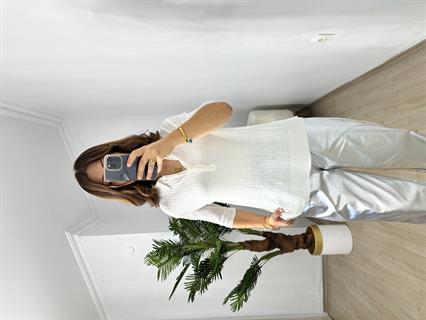 Ekru Delikli Polo Yaka Triko