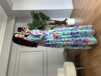 Flora Yeşil Renkli Viskon Maxi Boy Elbise