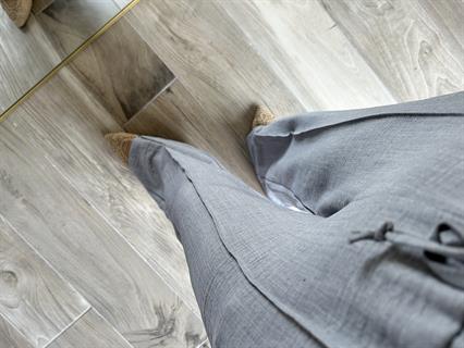 Gri Keten Önden Dikişli Bol Pantolon