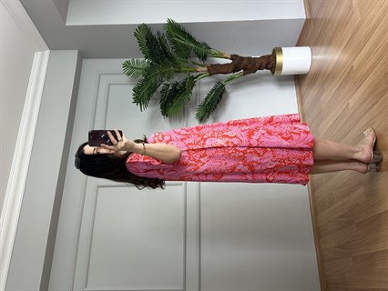 Helin Pembe Desenli Pamuk Viskon Midi Boy Elbise