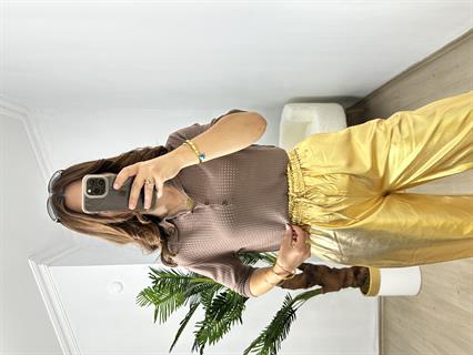 Kahve Delikli Polo Yaka Triko