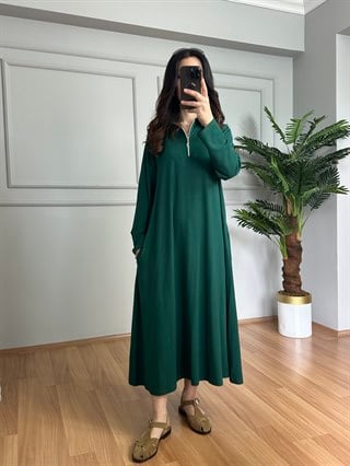 Karina Zümrüt Yeşili Fermuarlı Cepli Basic Elbise