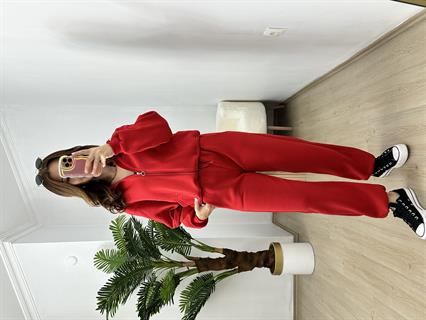 Kırmızı Üç İplik Şardonlu Parça Detaylı Eşofman Takımı