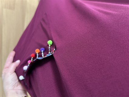 Lara Bordo Ponpon Cepli Likralı Elbise