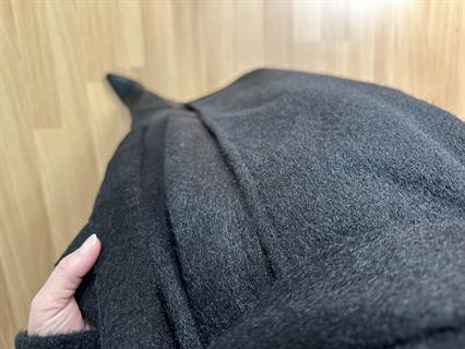 Liva Siyah Premium Broş Detaylı Gizli Çıtçıtlı Kaşe Kaban