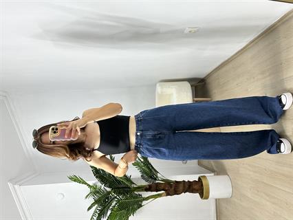 Orjinal Marka Beli Lastik Detaylı Geniş Paça Jean