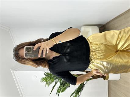 Siyah Delikli Polo Yaka Triko