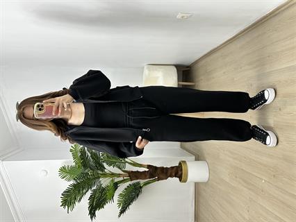 Siyah Üç İplik Şardonlu Parça Detaylı Eşofman Takımı