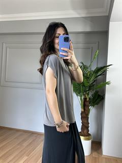 Sofya Gri Orj Marka Kolları Pilise Detaylı Tshirt 