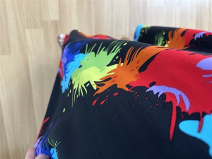 Stella Siyah Desenli V Yaka Viskon Elbise