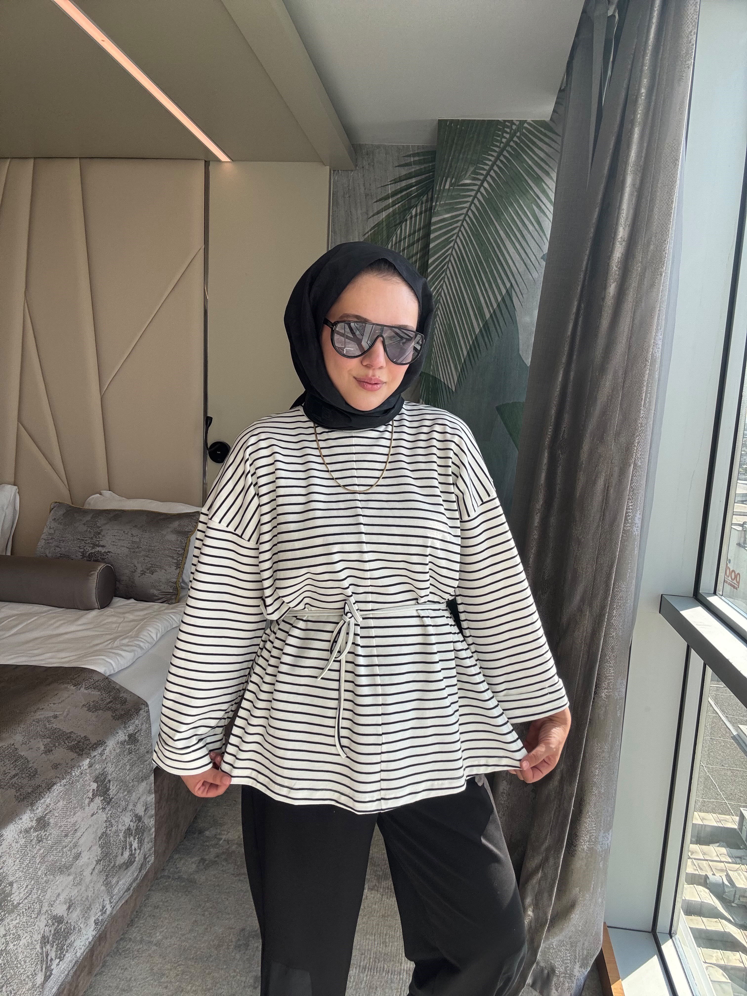 Çizgili Sweatshirt Siyah