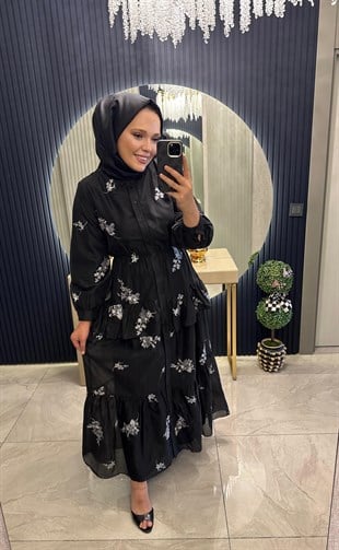 İşlemeli Prenses Elbise Siyah