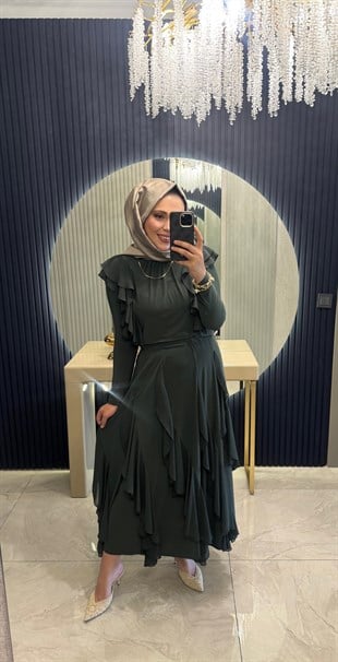 Yeşil Etekli Takım Fırfırlı