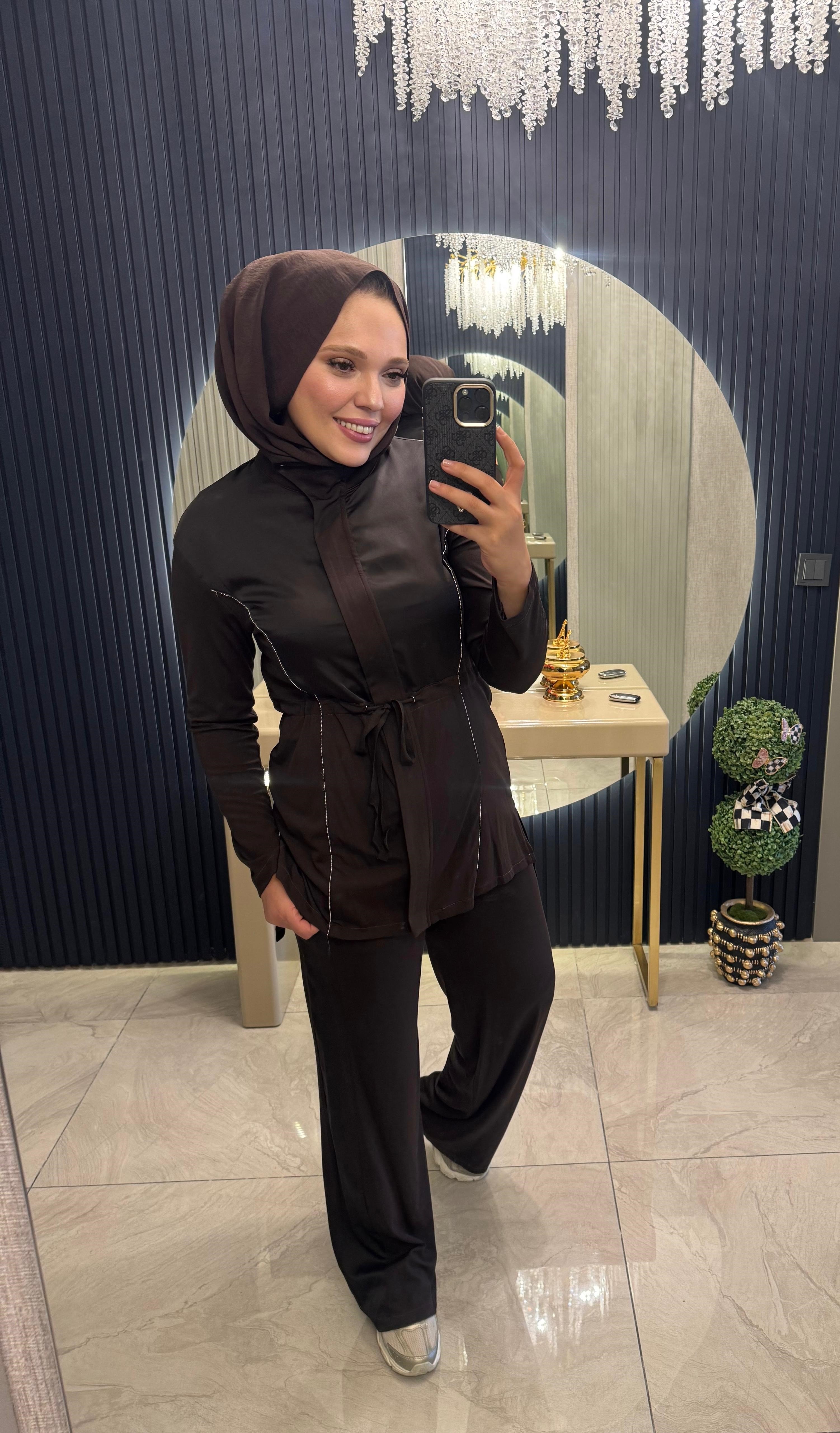 Spor Oyho Takım Kahverengi