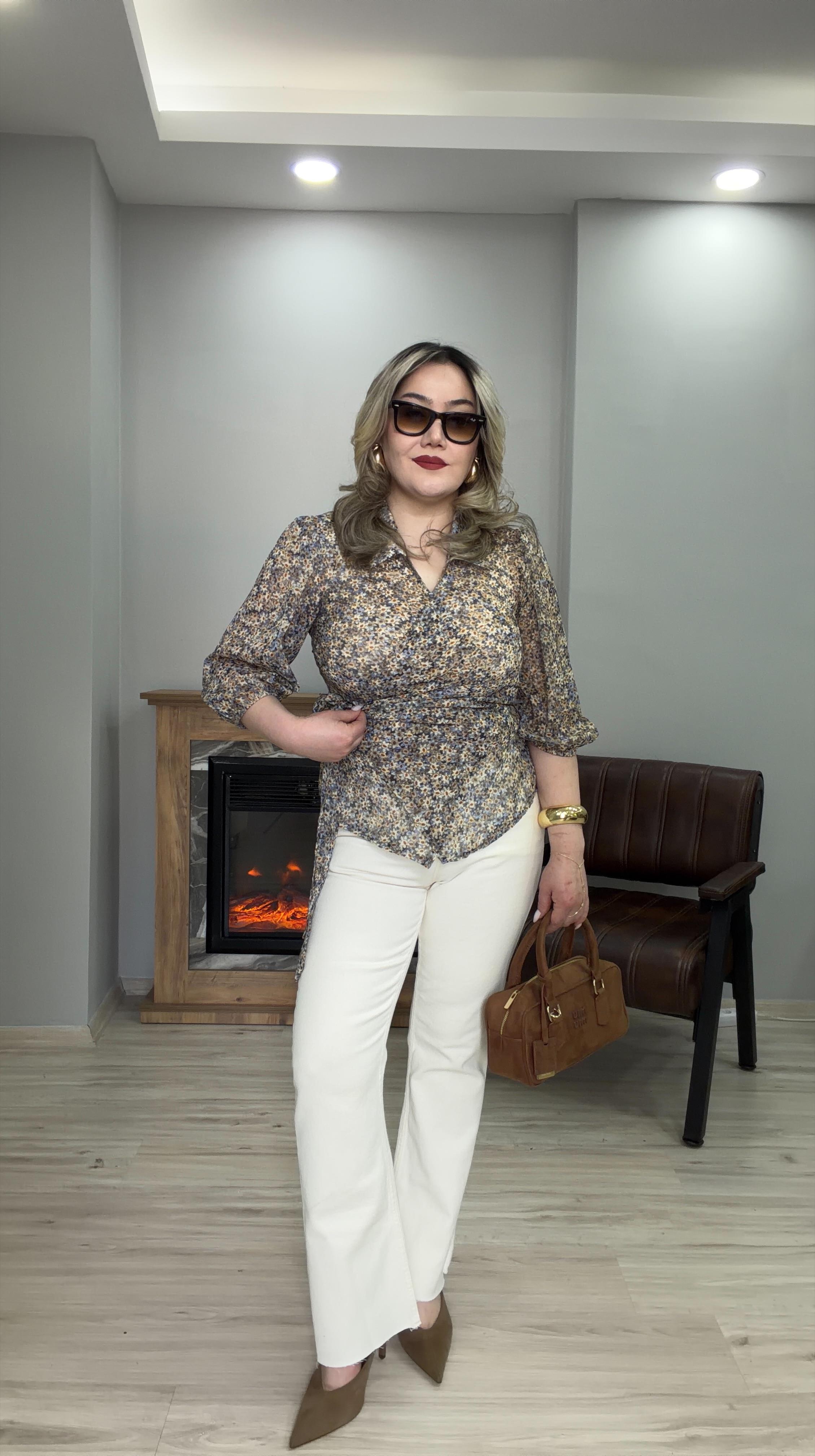 ÇİÇEKLİ ANVELOP ŞİFON BLUZ MAVİ