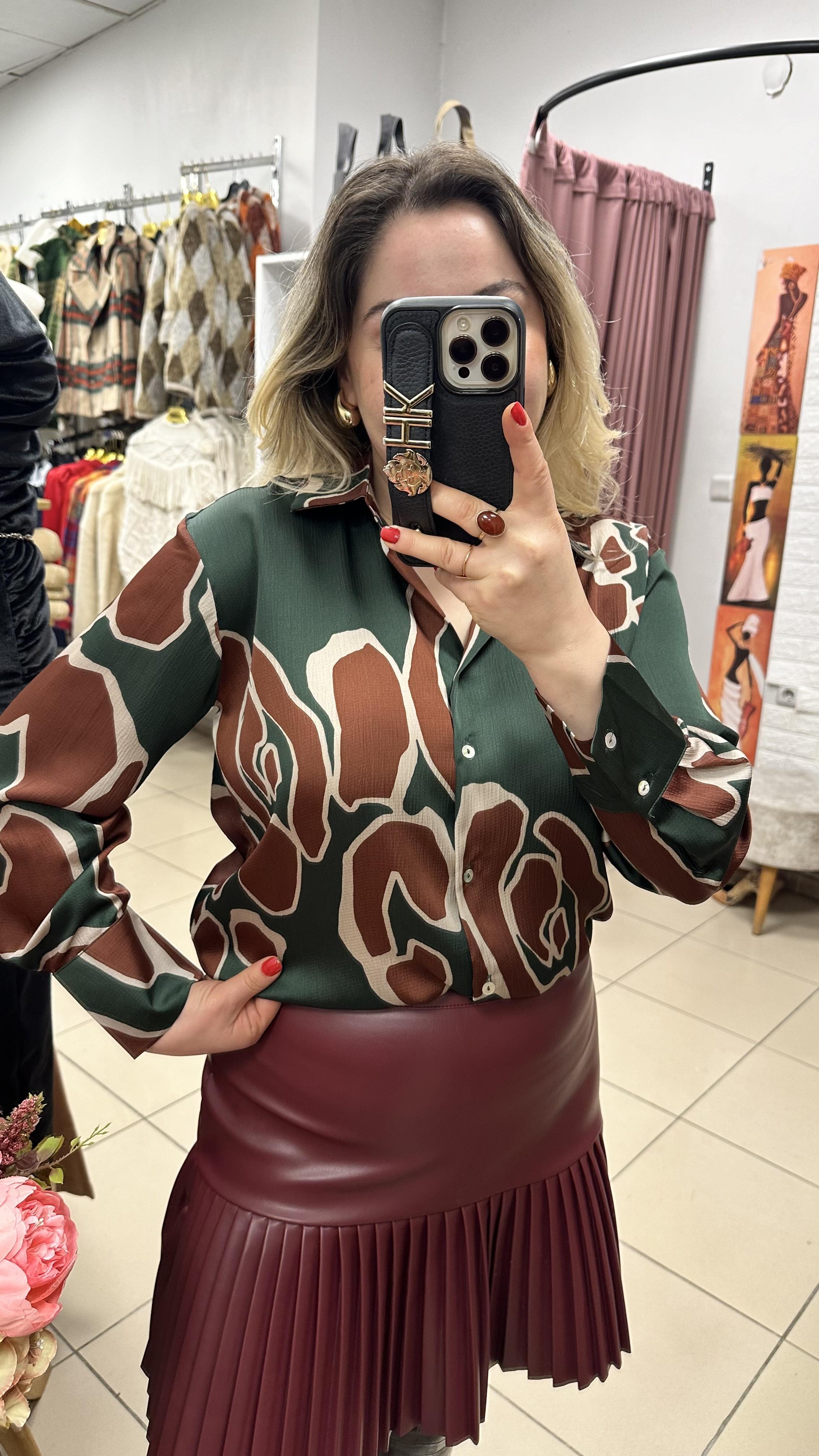 Desenli dokulu gömlek