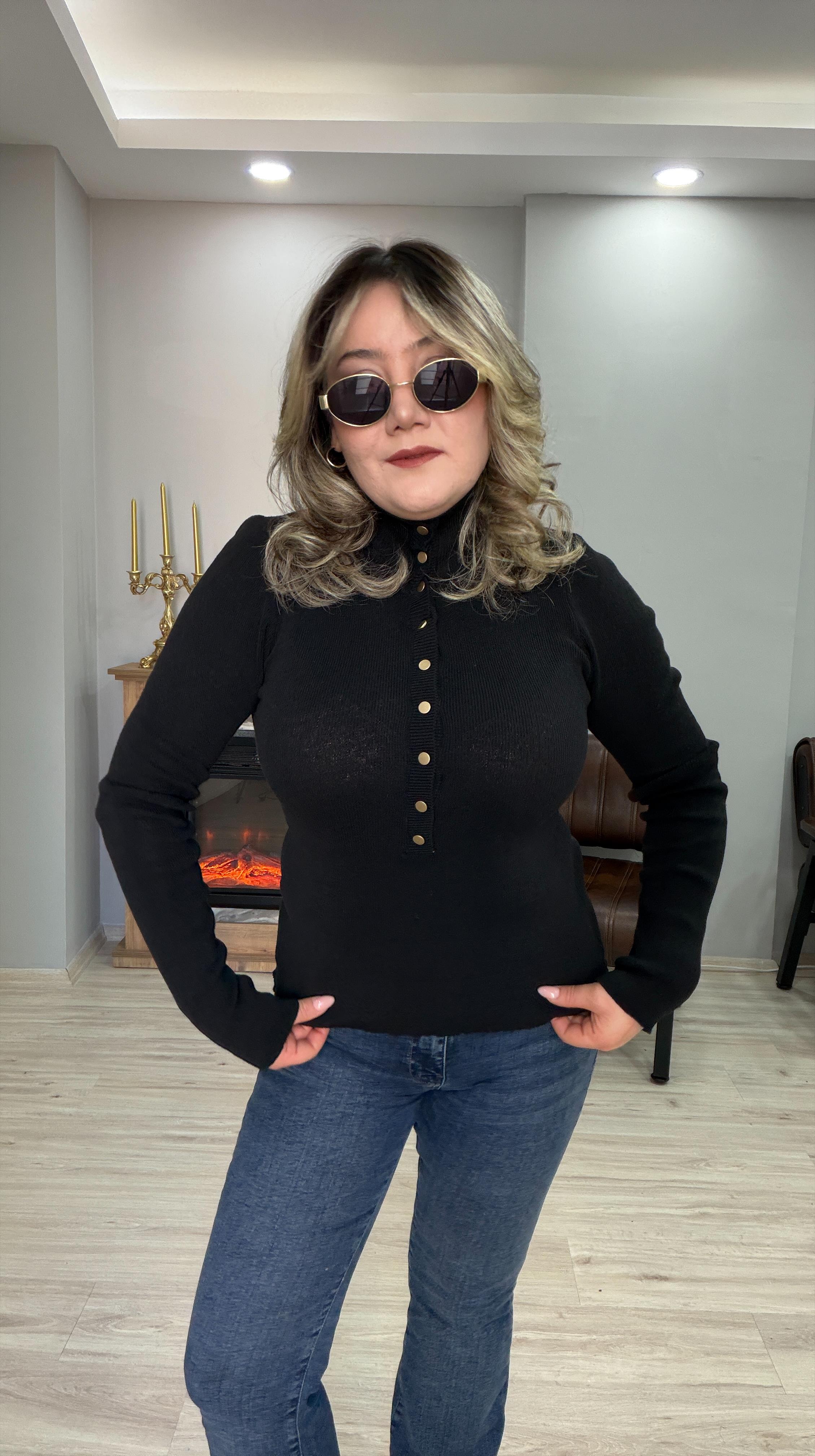 DİK YAKA ÇITÇIT DETAYLI TRİKO SİYAH