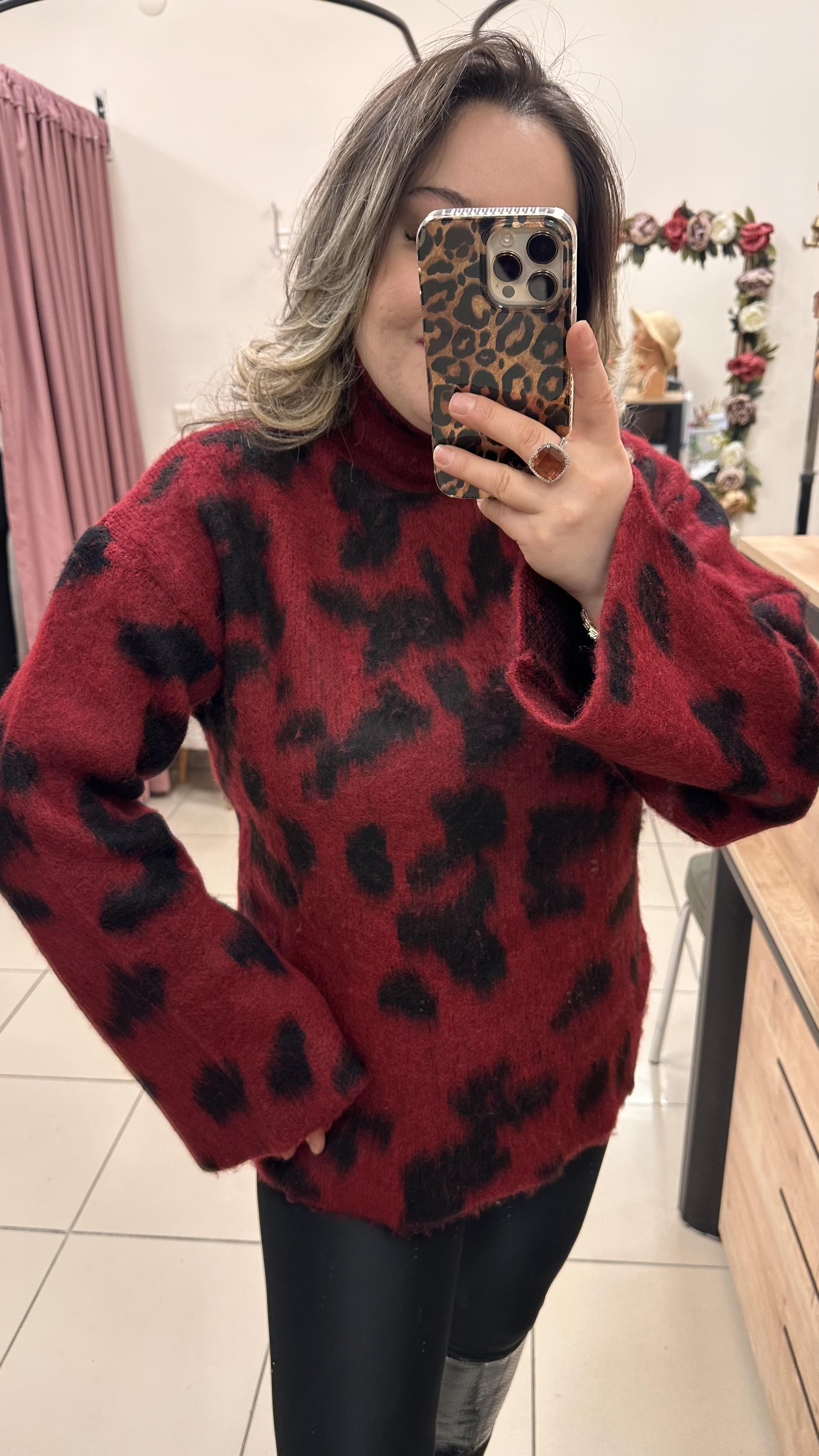 DİK YAKA SALAŞ LEOPAR DESEN KAZAK BORDO