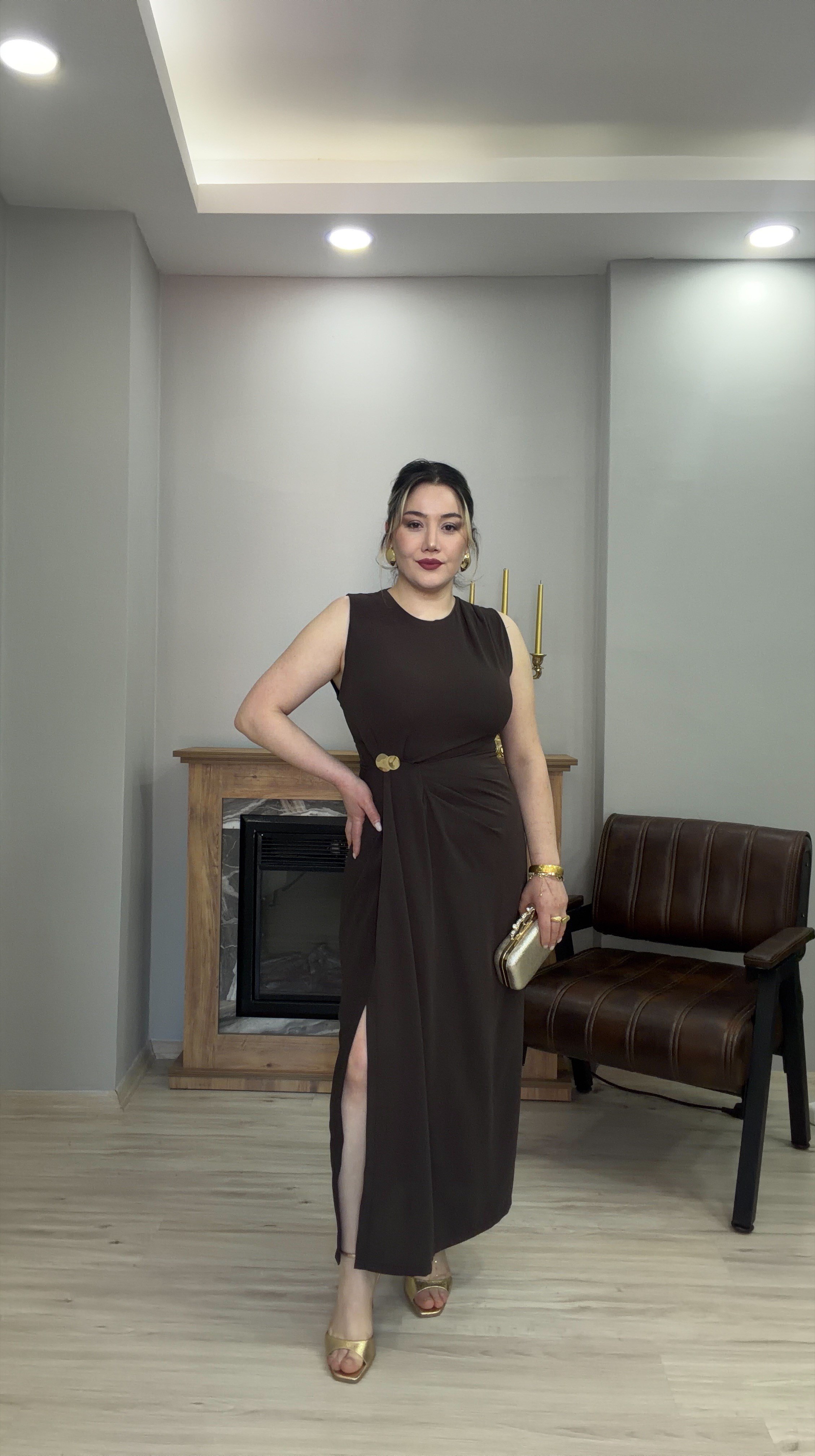 GOLD TOKALI DRAPELİ ELBİSE KAHVE