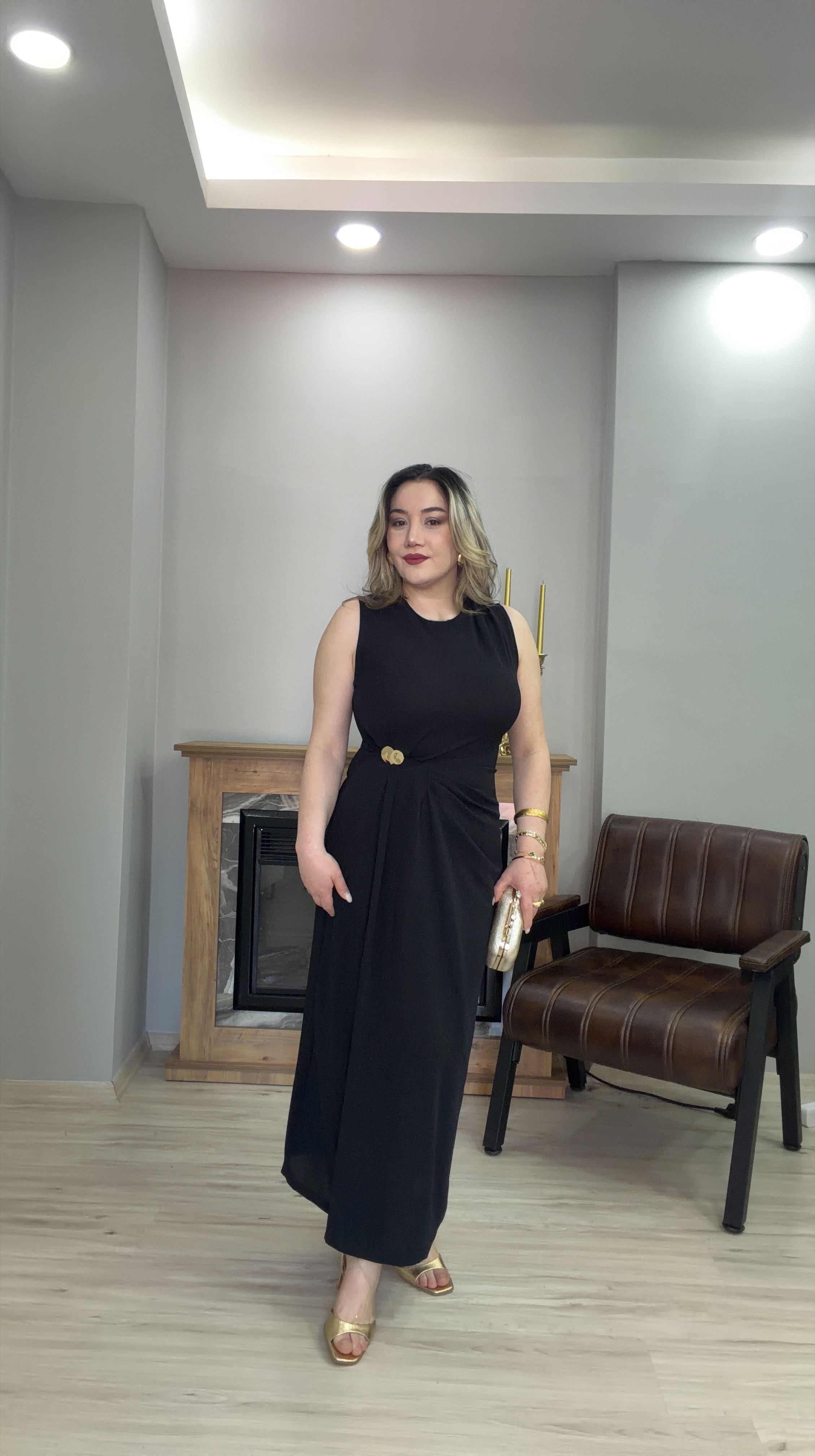 GOLD TOKALI DRAPELİ ELBİSE SİYAH