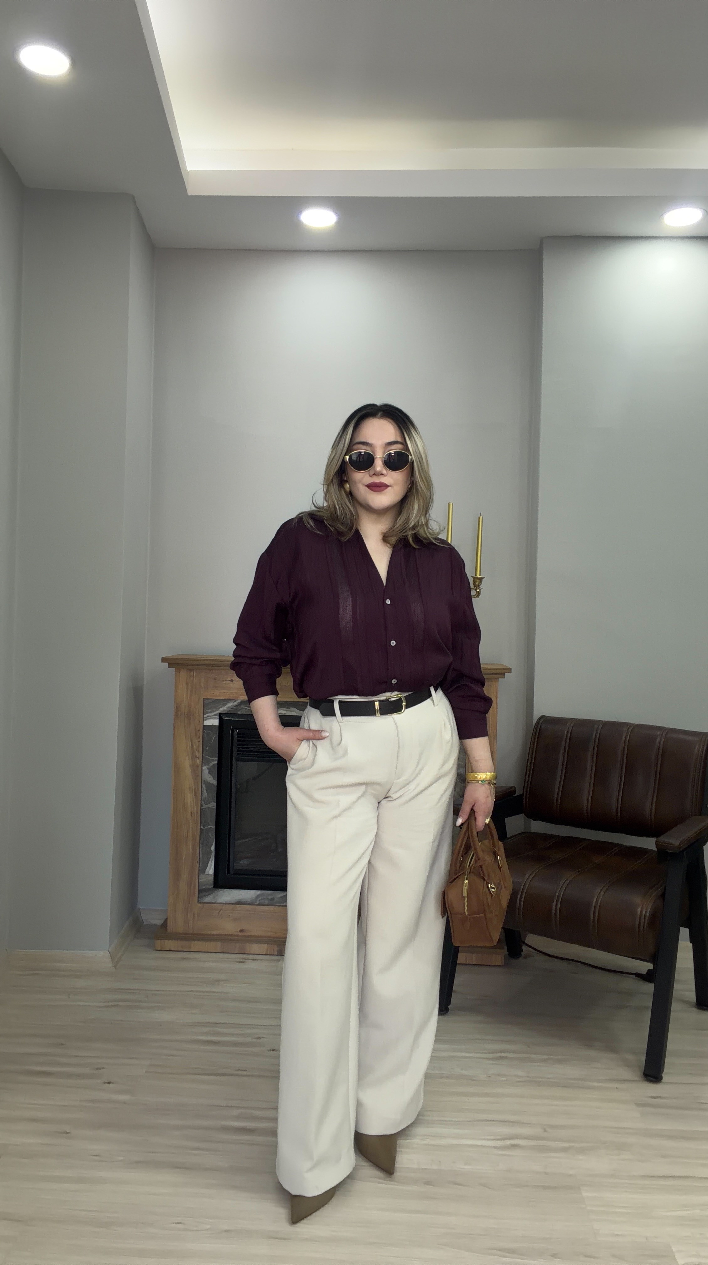 İŞLEME DETAYLI  GÖMLEK MÜRDÜM