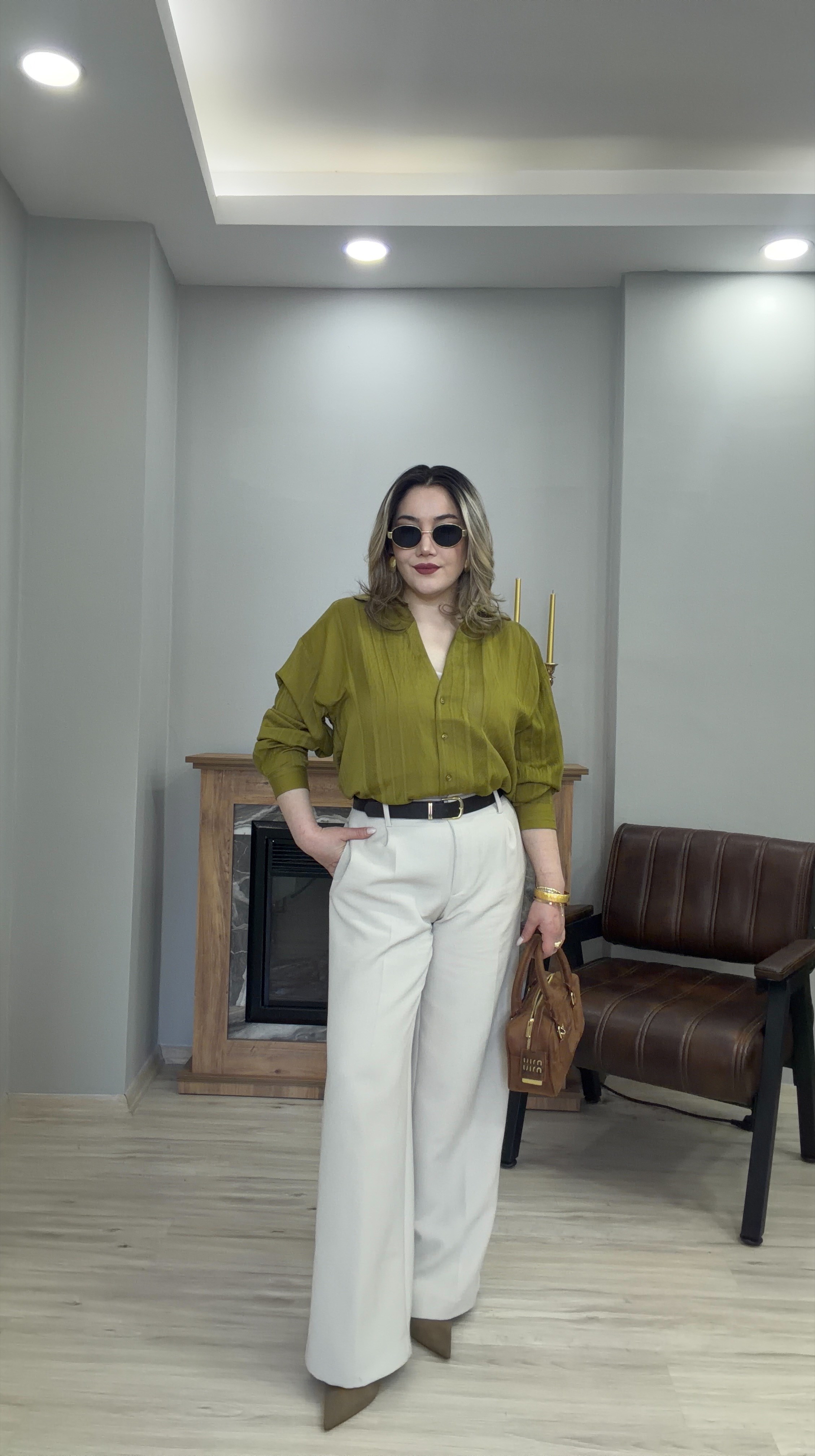 İŞLEME DETAYLI  GÖMLEK YAĞ YEŞİL