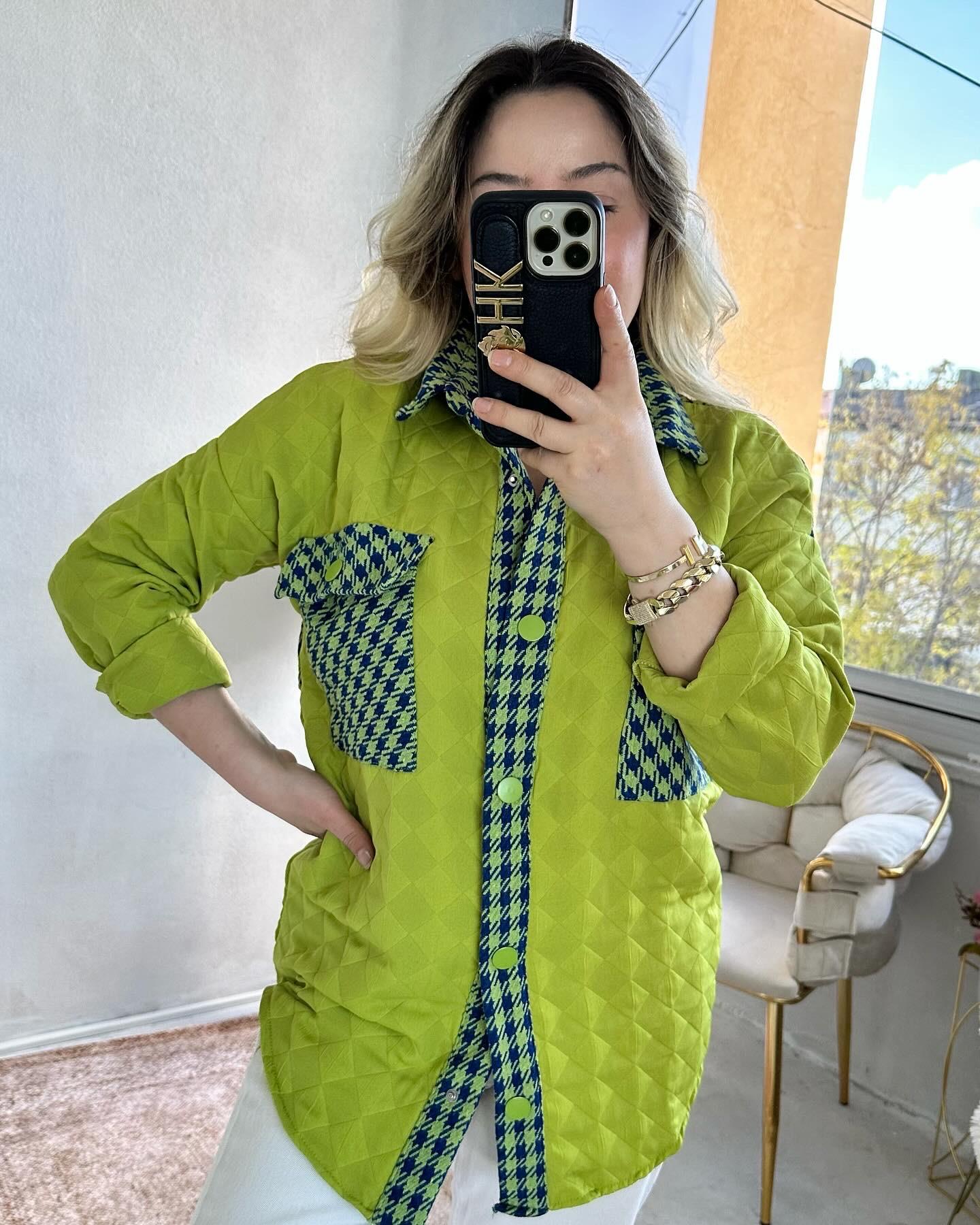 Kapitone Tüvit Detaylı Çıtçıtlı Gömlek Lacivert