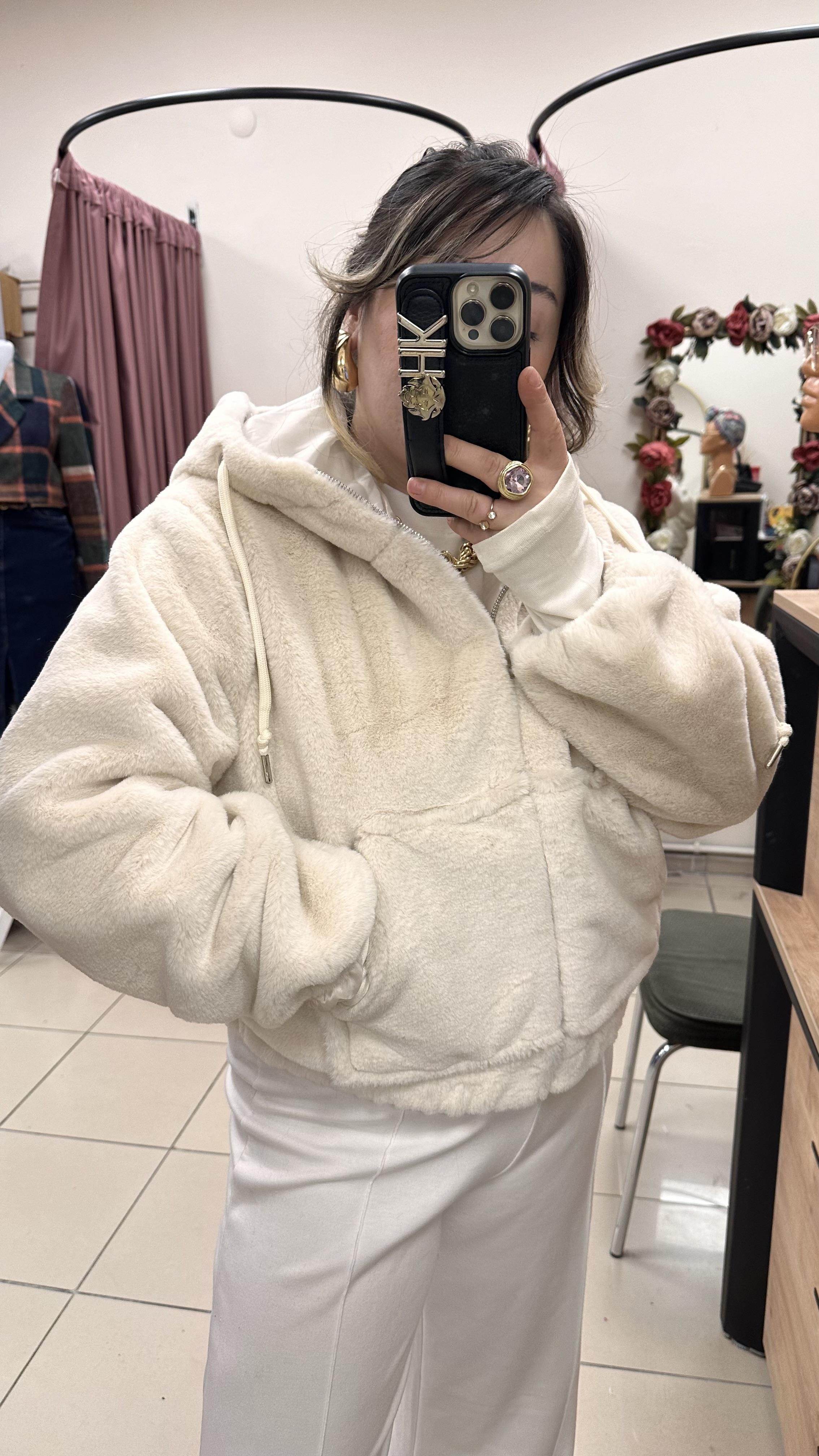 KAPÜŞONLU PELUŞ KÜRK MONT EKRU