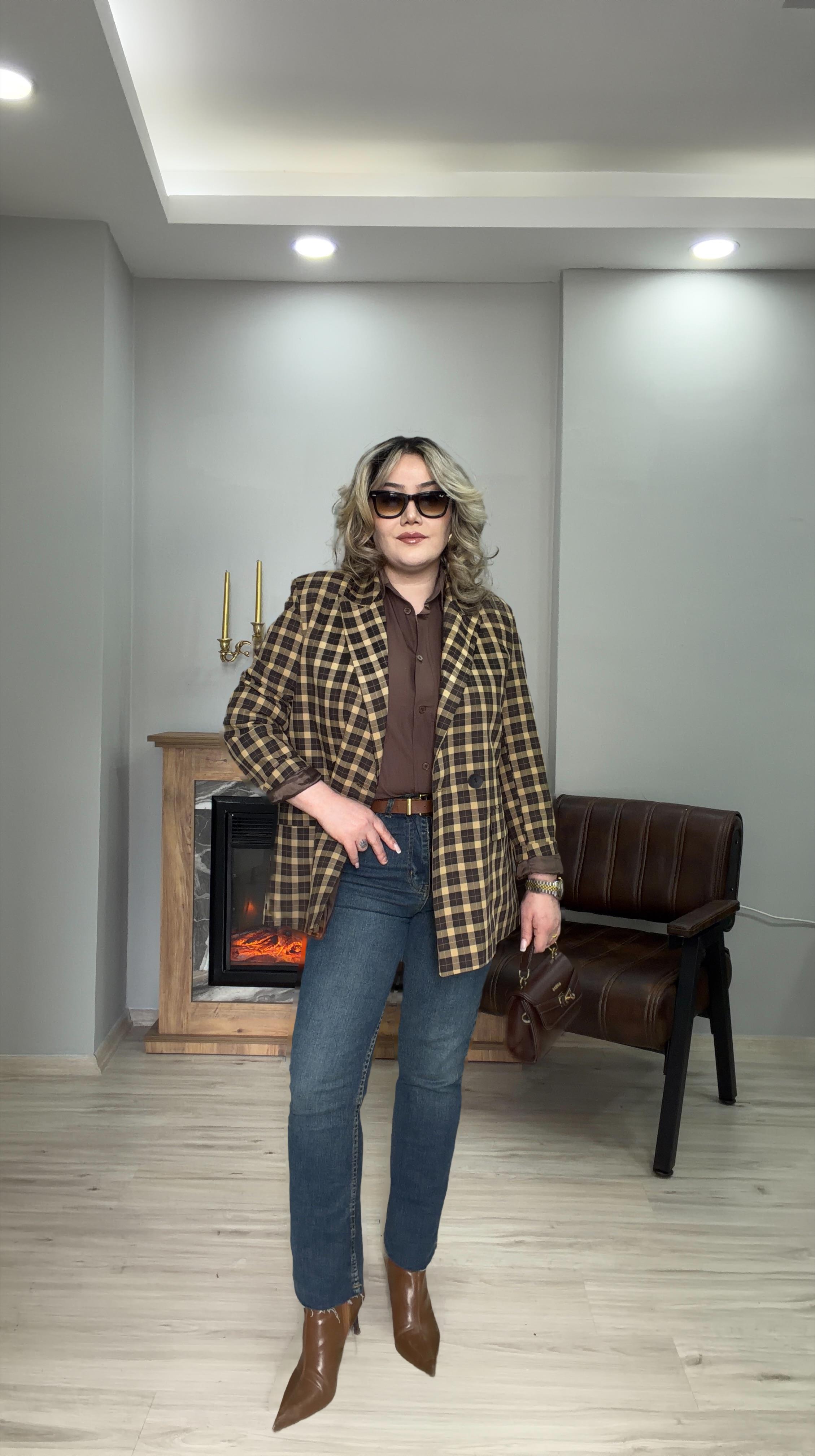 KARE DESENLİ ÇİFT DÜĞMELİ BLAZER CEKET