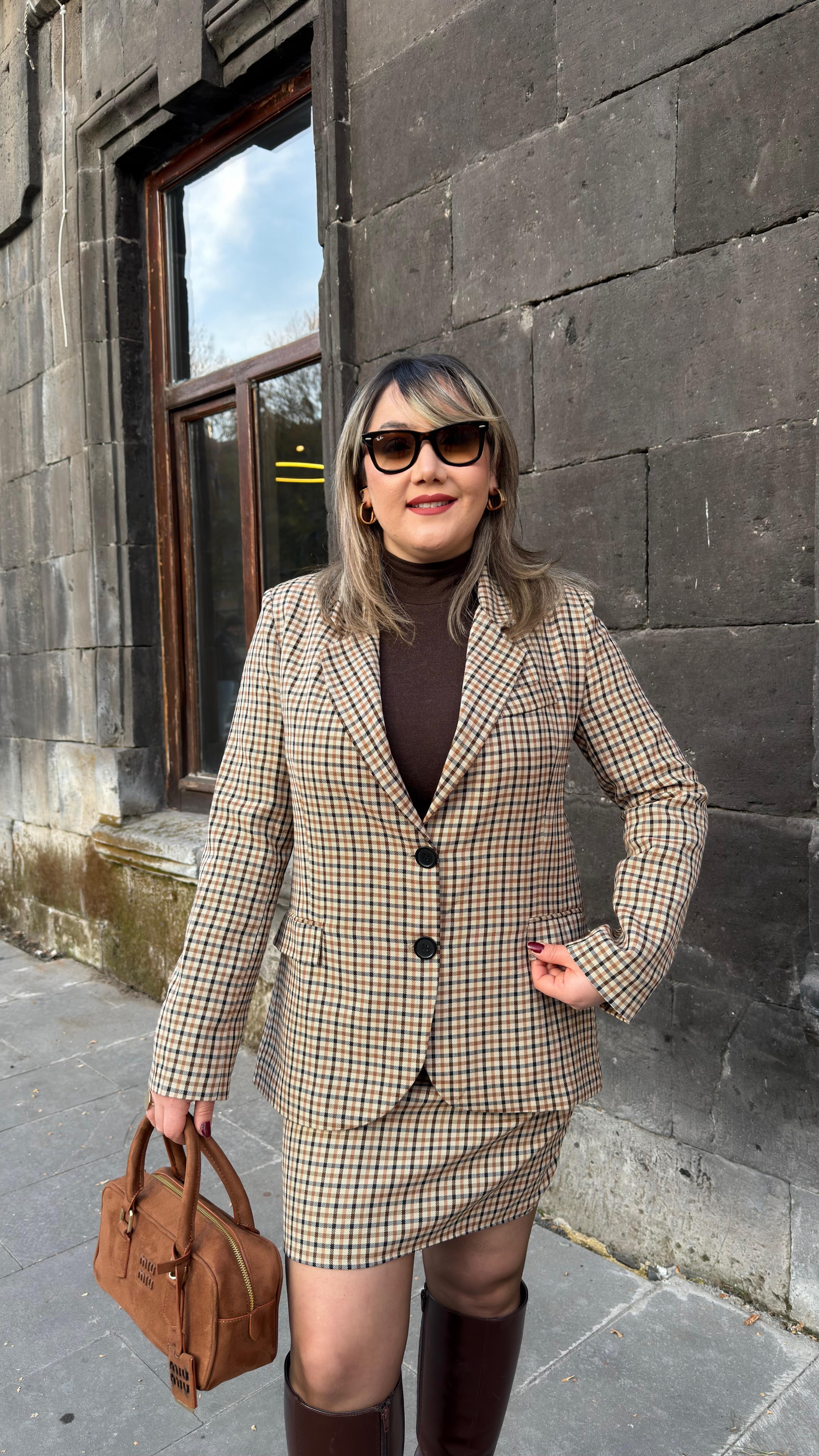 KARELİ DÜĞME DETAYLI BLAZER CEKET 