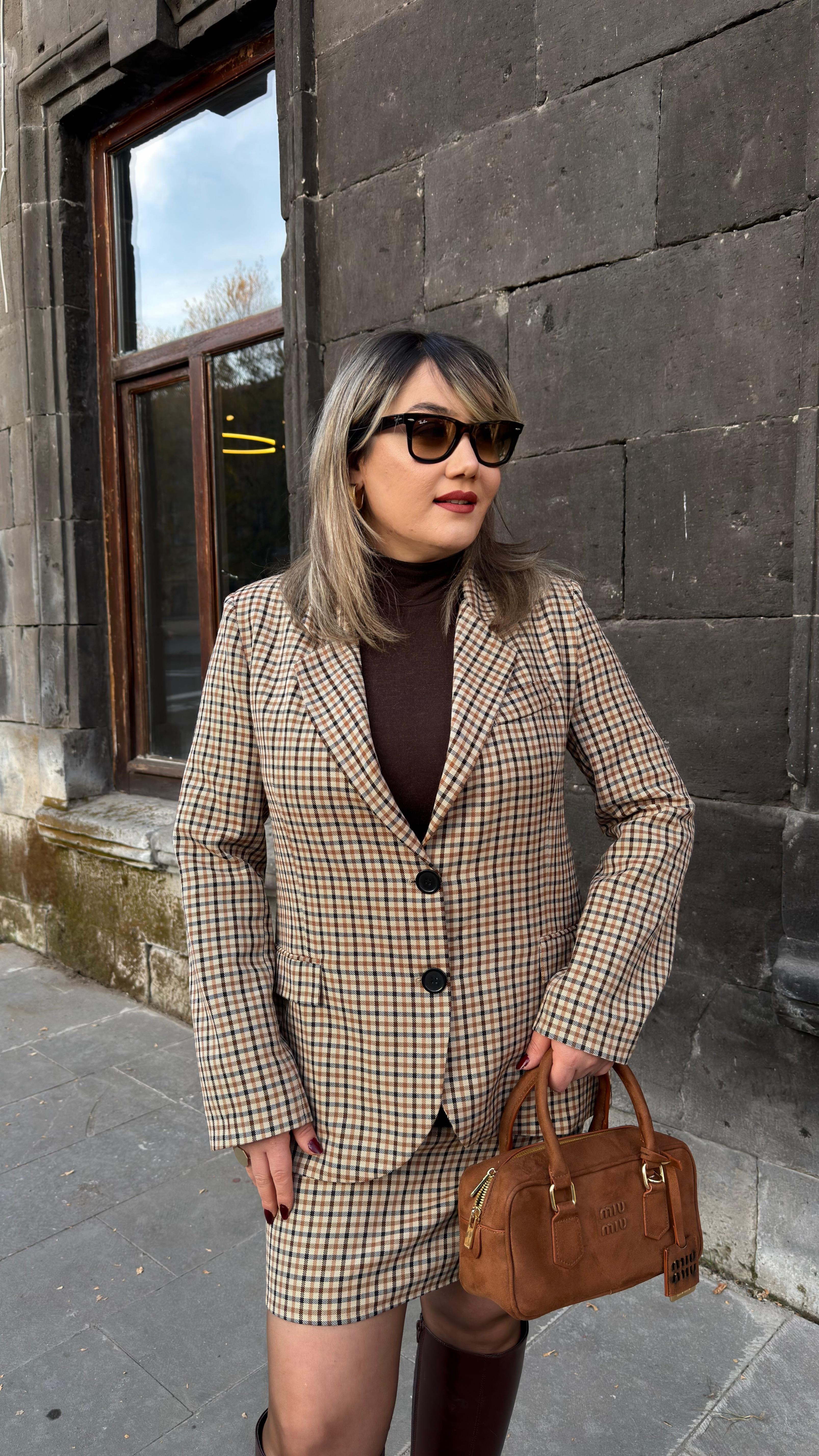 KARELİ DÜĞME DETAYLI BLAZER CEKET 