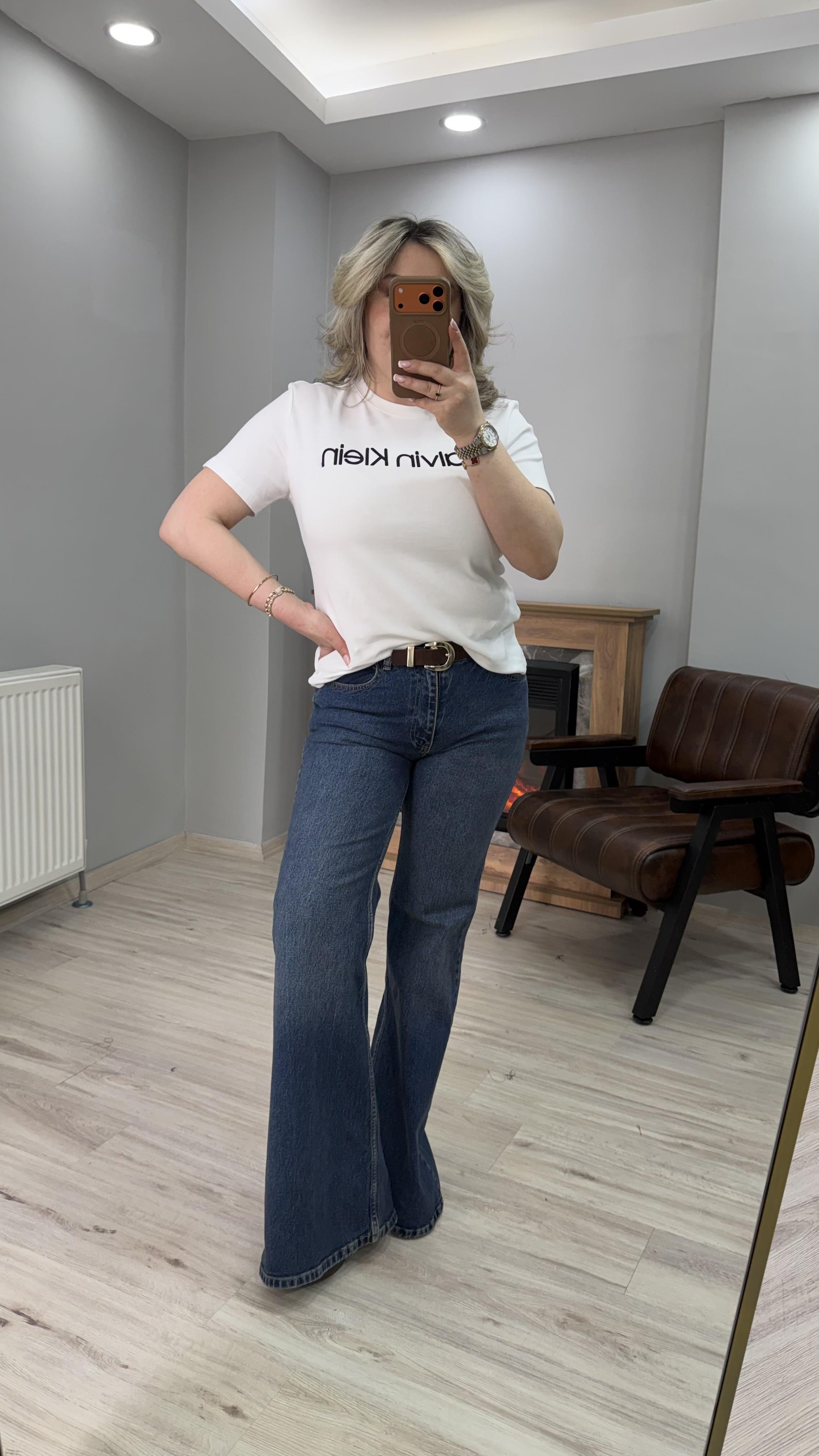 KEMERLİ YÜKSEK BEL LİKRALI JEAN 