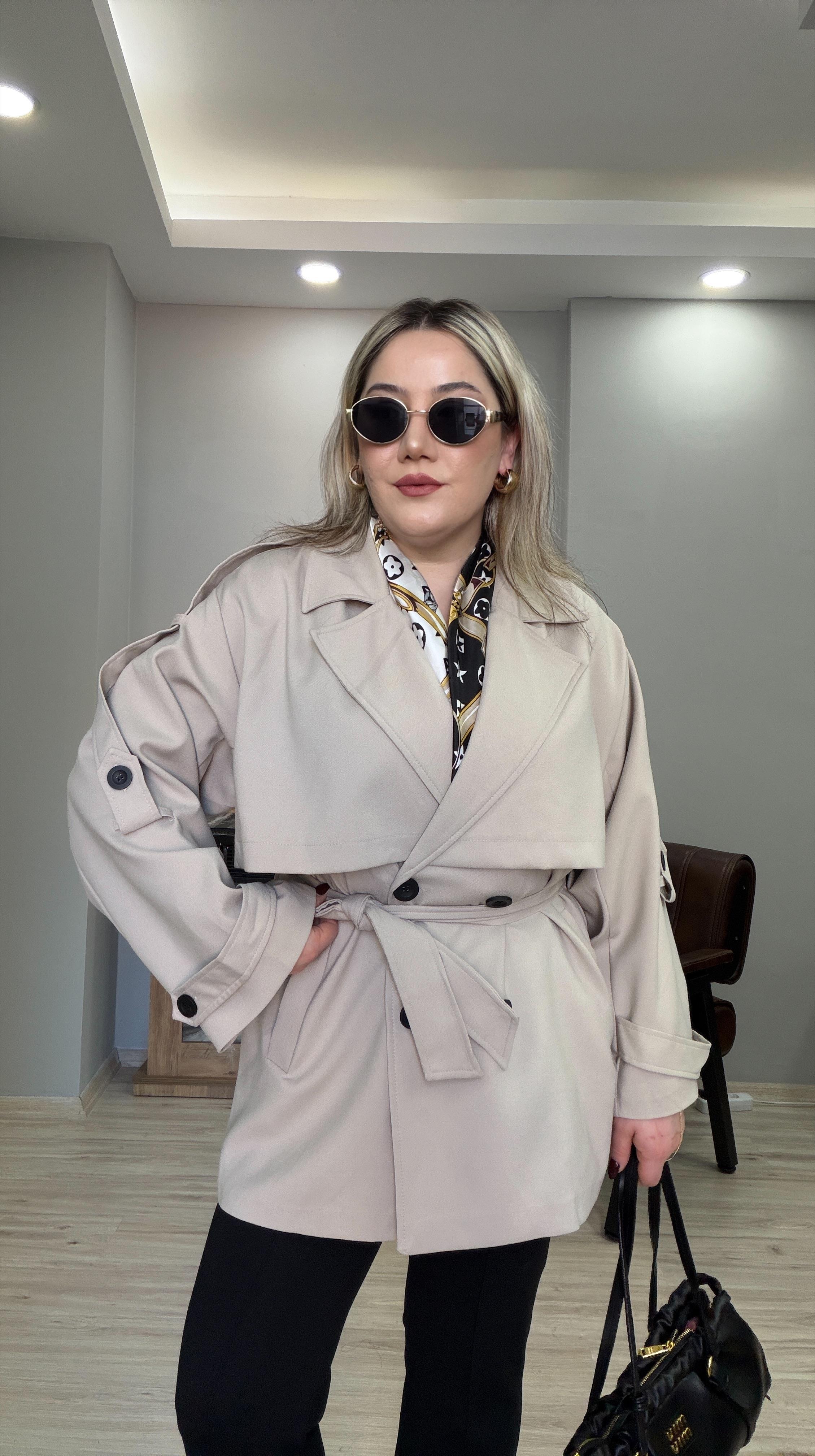 KISA KUŞAKLI TRENÇKOT TAŞ